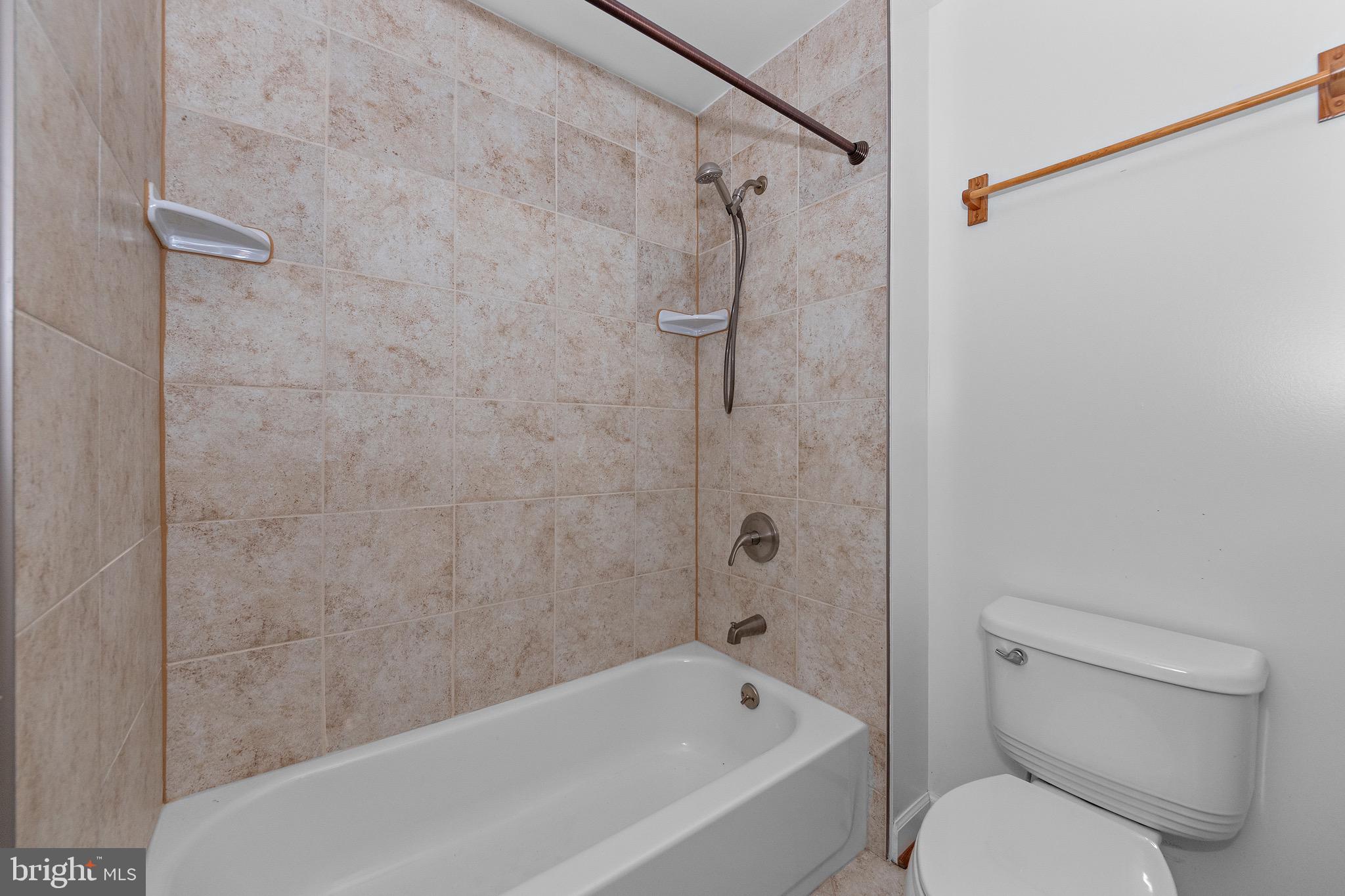 HOLLY HILL HARBOR - Residential