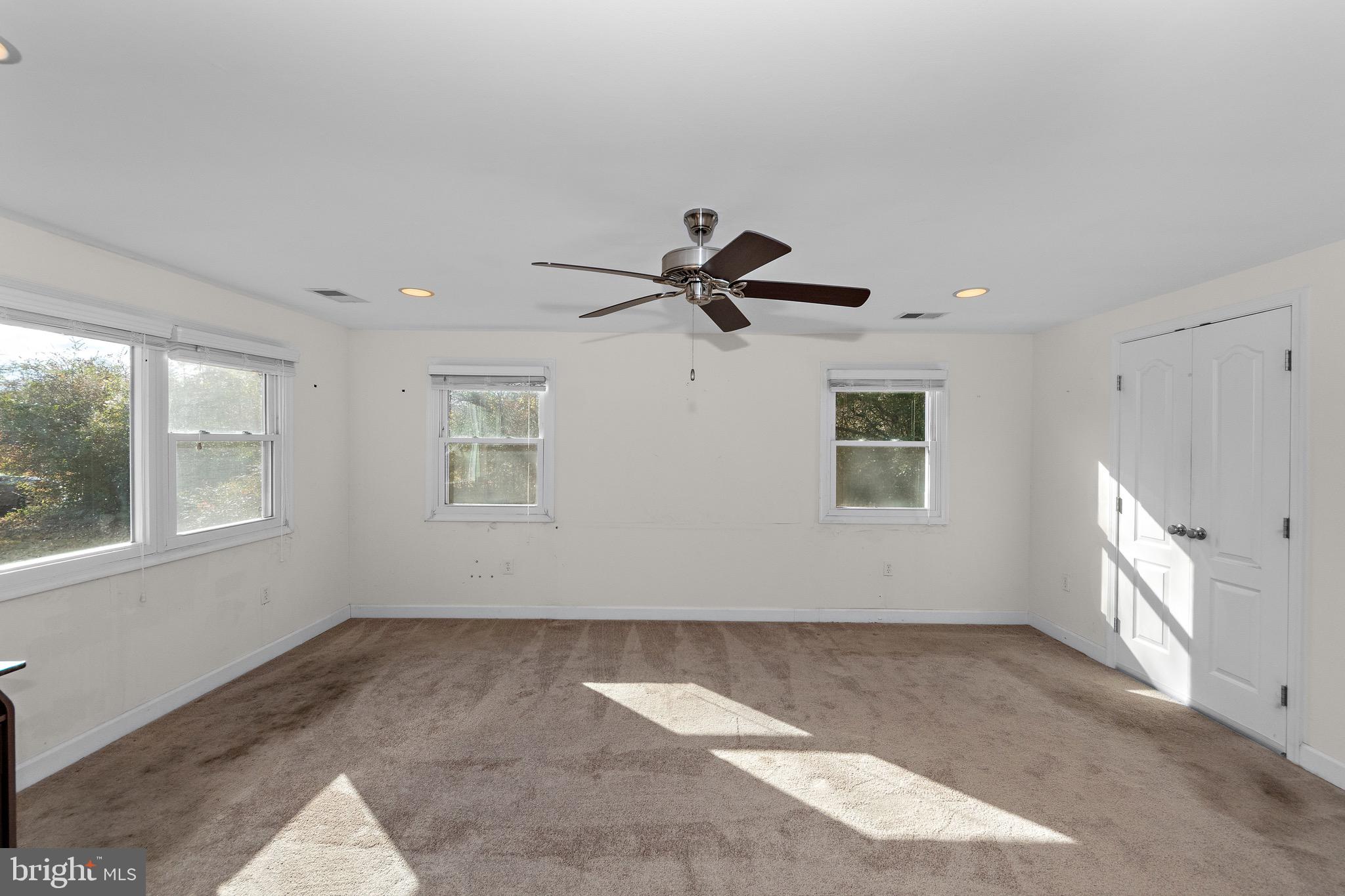 HOLLY HILL HARBOR - Residential