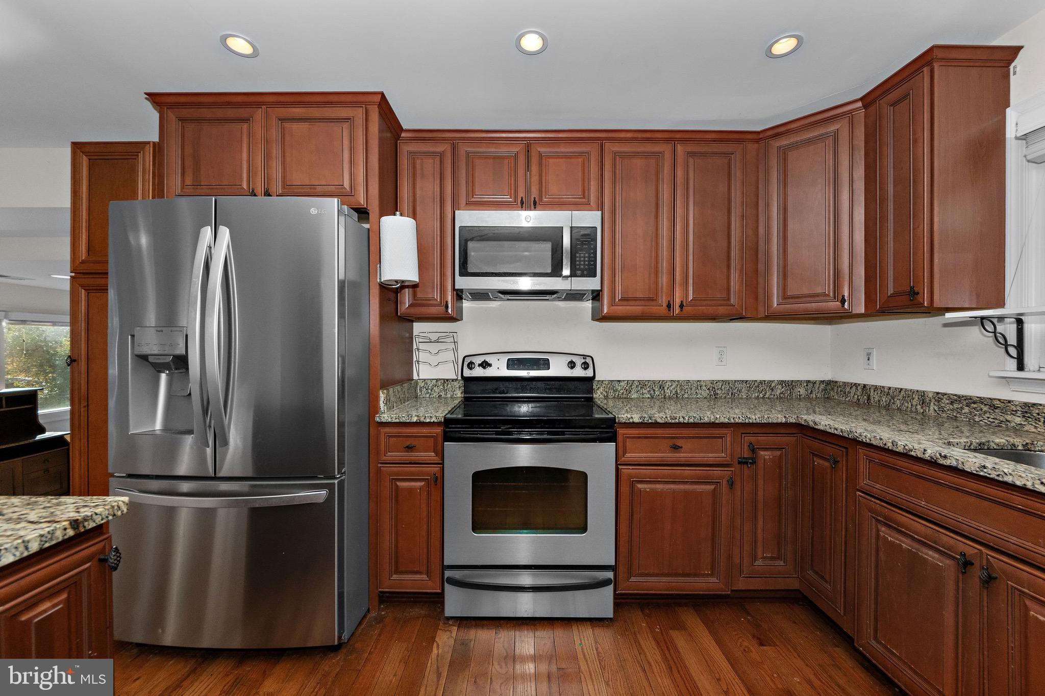 HOLLY HILL HARBOR - Residential