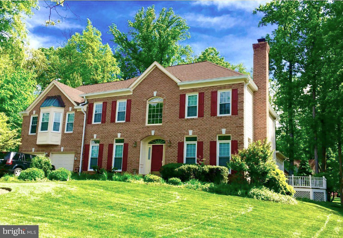 WILLIAMSBURG GARDENS - Residential Lease