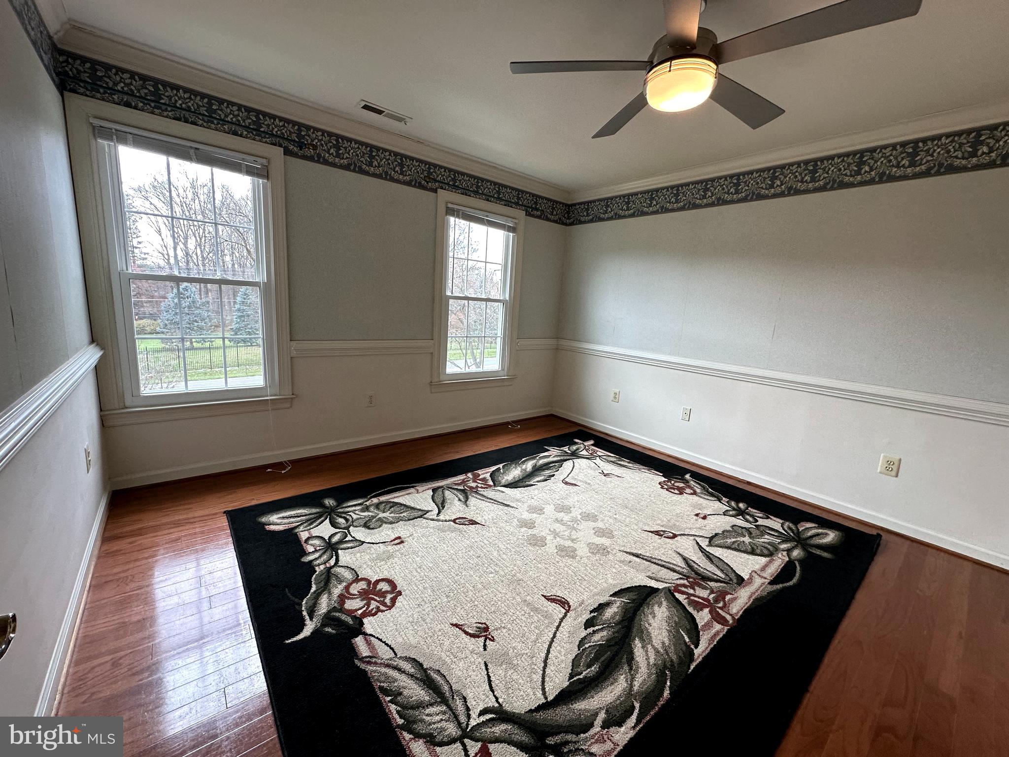 WILLIAMSBURG GARDENS - Residential Lease