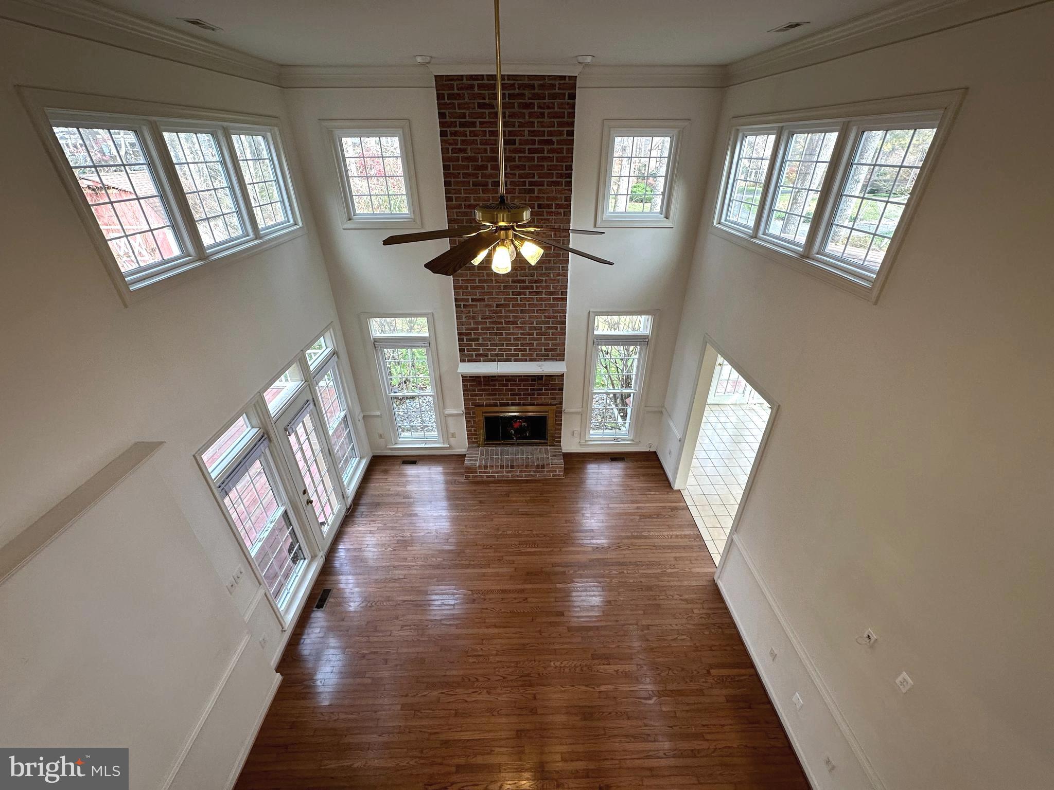 WILLIAMSBURG GARDENS - Residential Lease