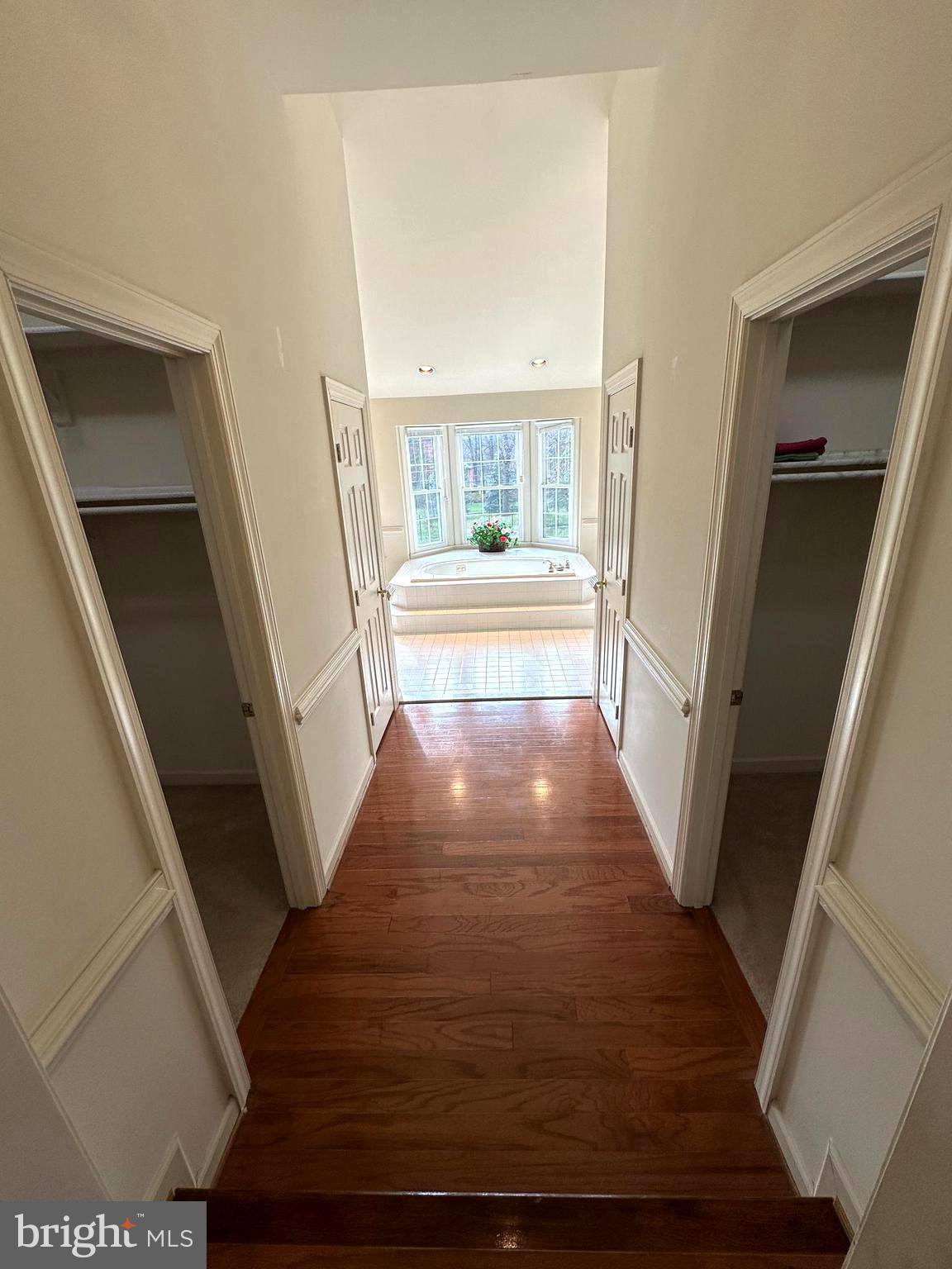 WILLIAMSBURG GARDENS - Residential Lease