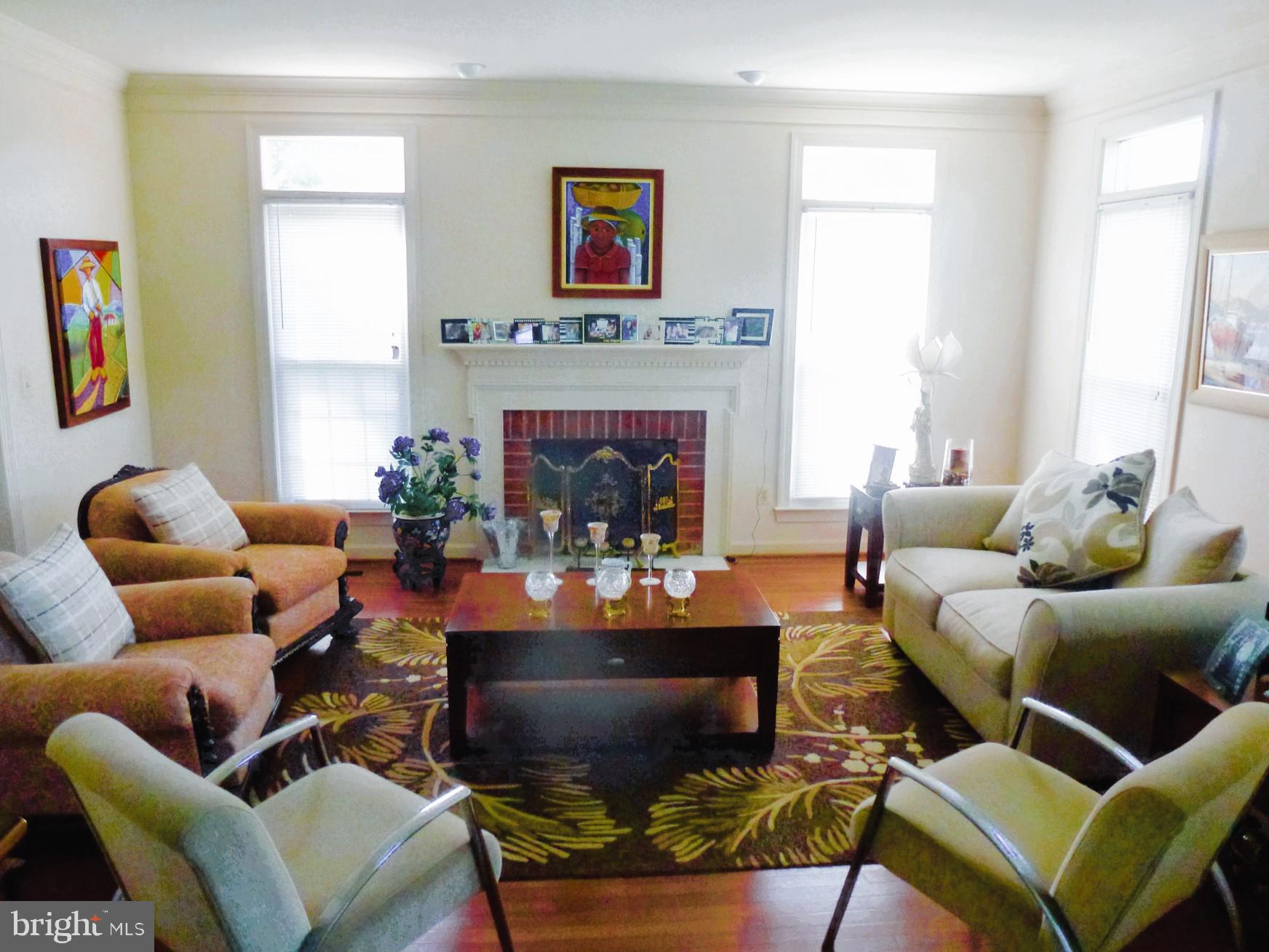 WILLIAMSBURG GARDENS - Residential Lease