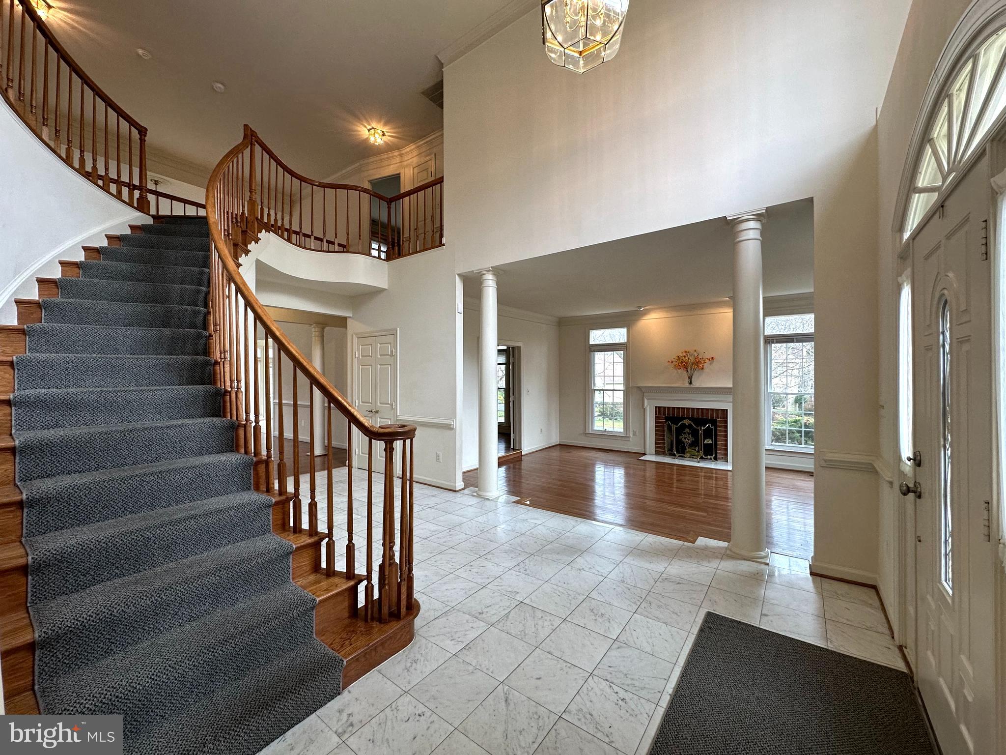 WILLIAMSBURG GARDENS - Residential Lease