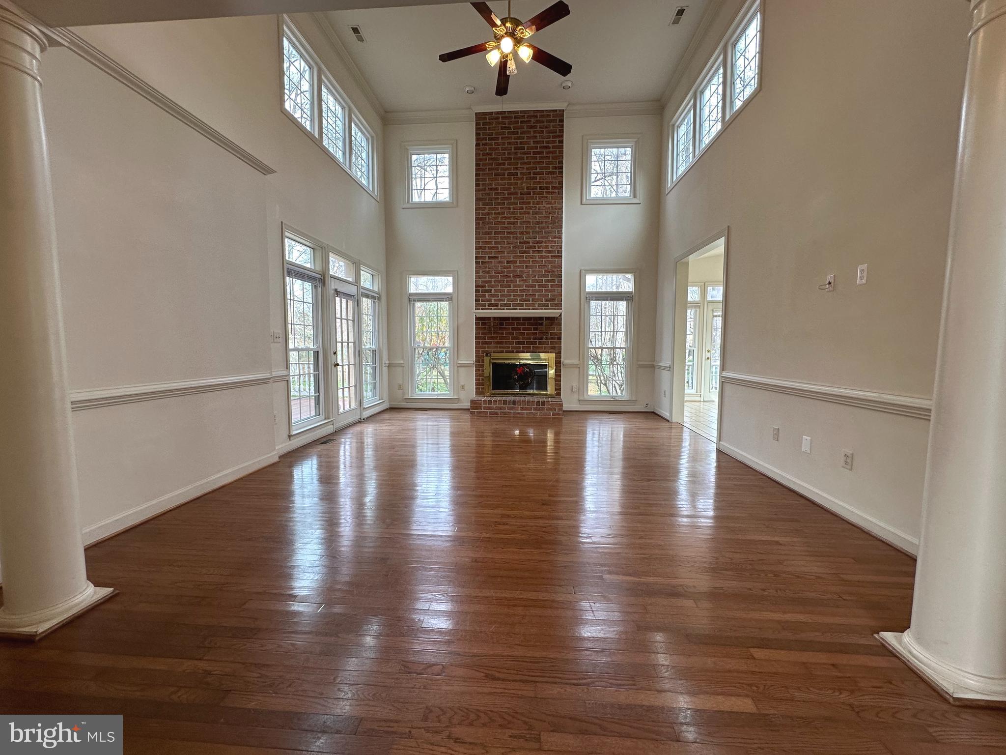 WILLIAMSBURG GARDENS - Residential Lease