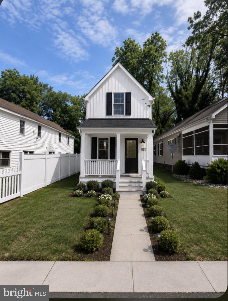 607 CROSS STREET