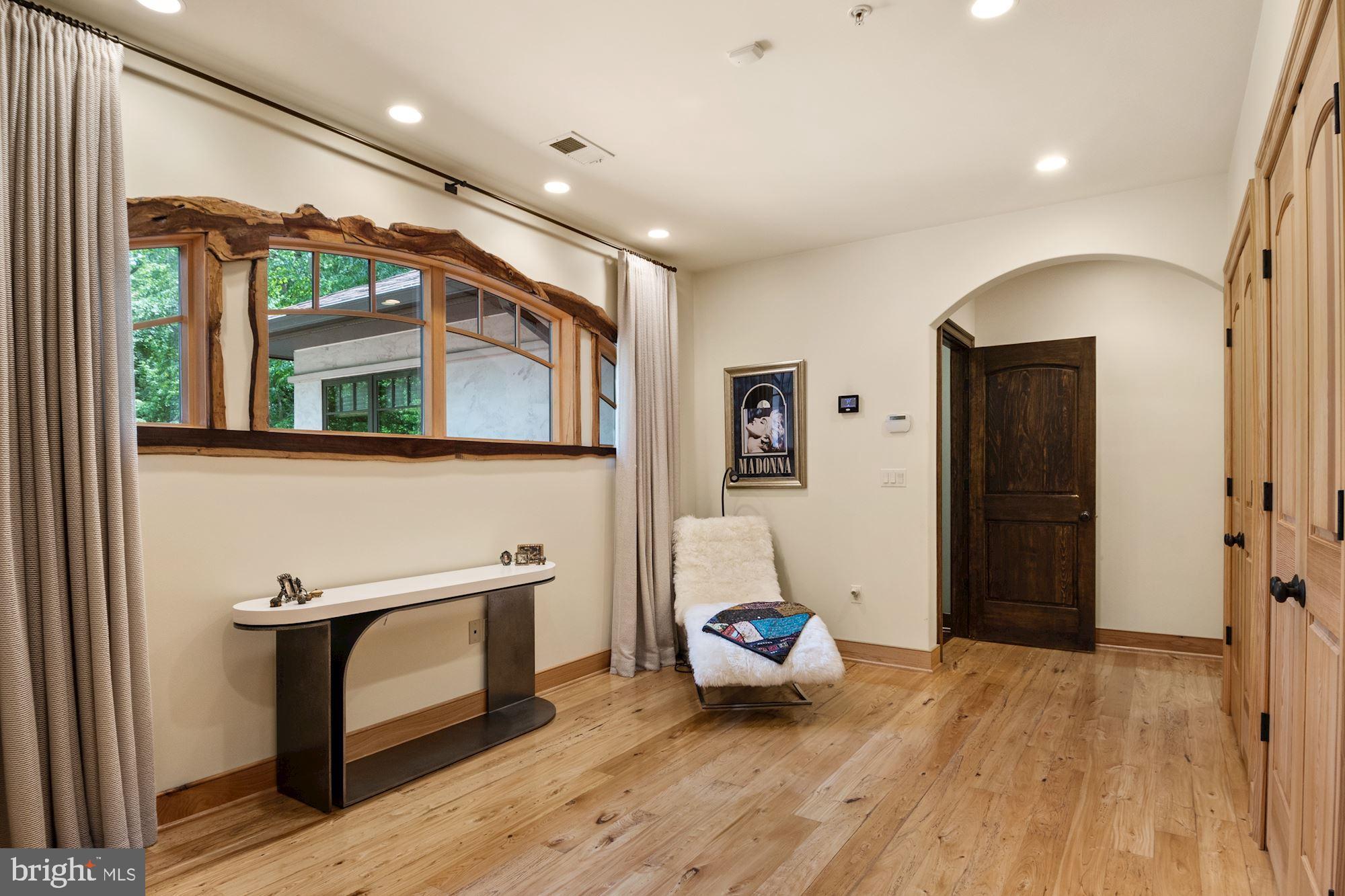 BANNOCKBURN - Residential