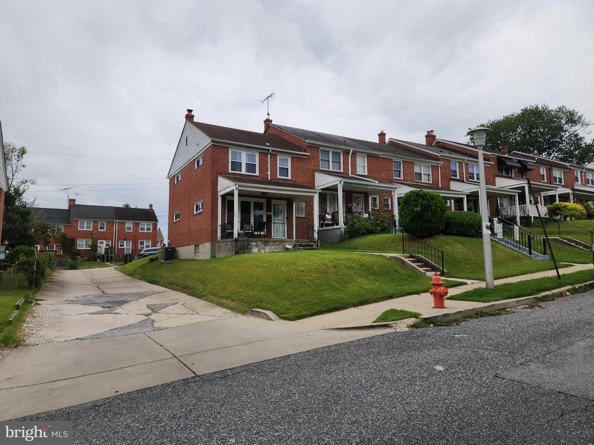 IDLEWOOD - Residential