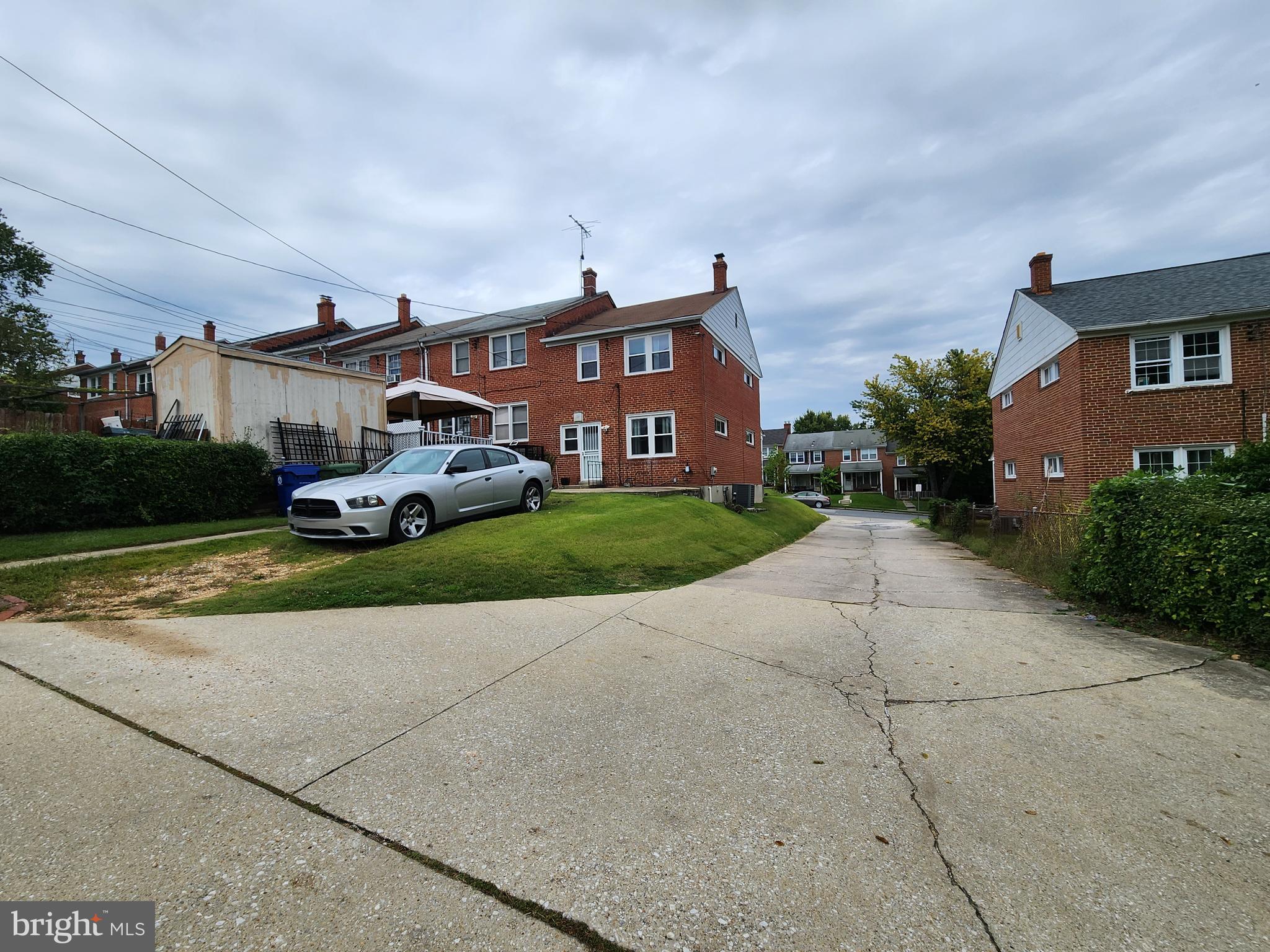IDLEWOOD - Residential