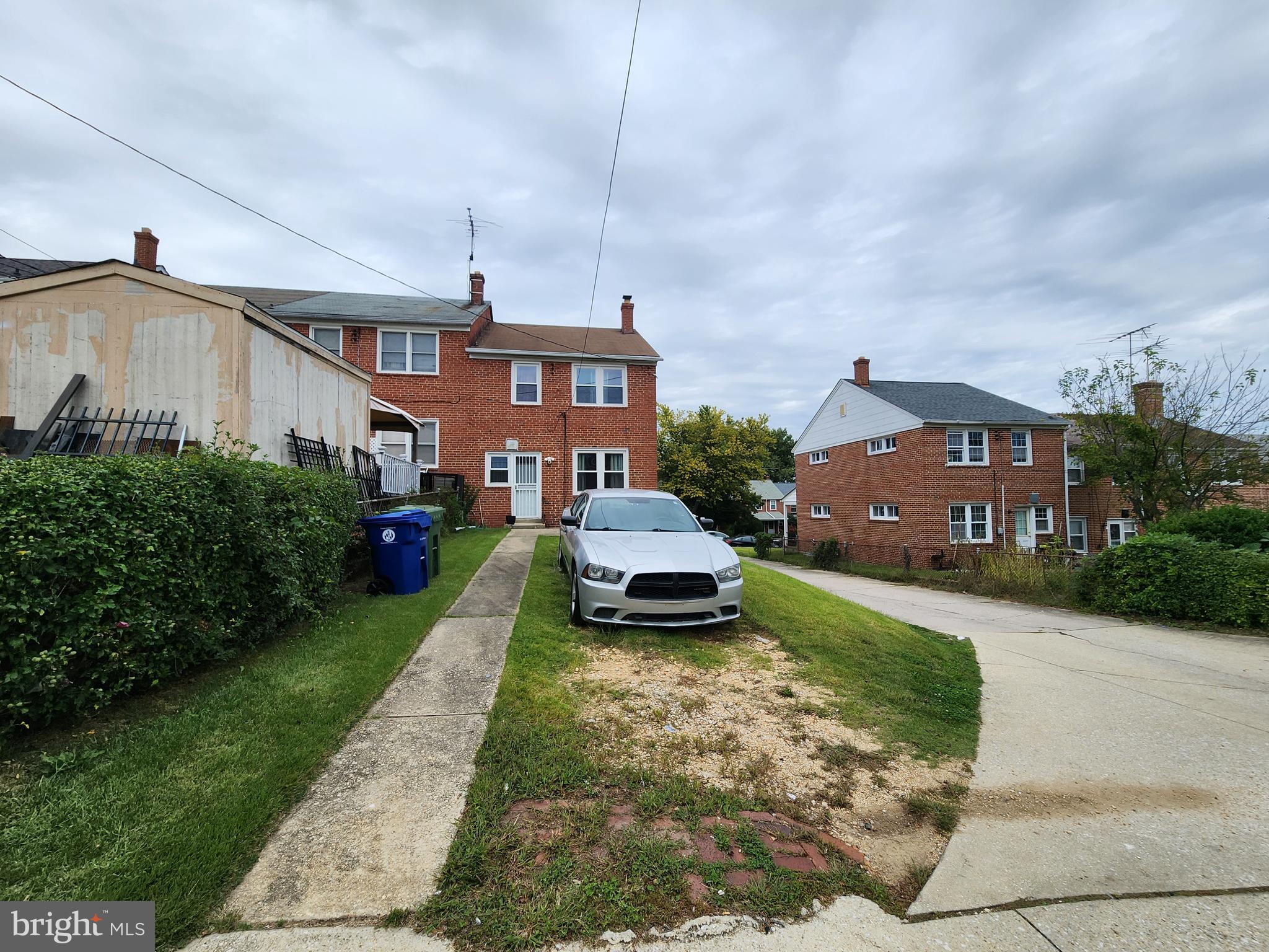 IDLEWOOD - Residential