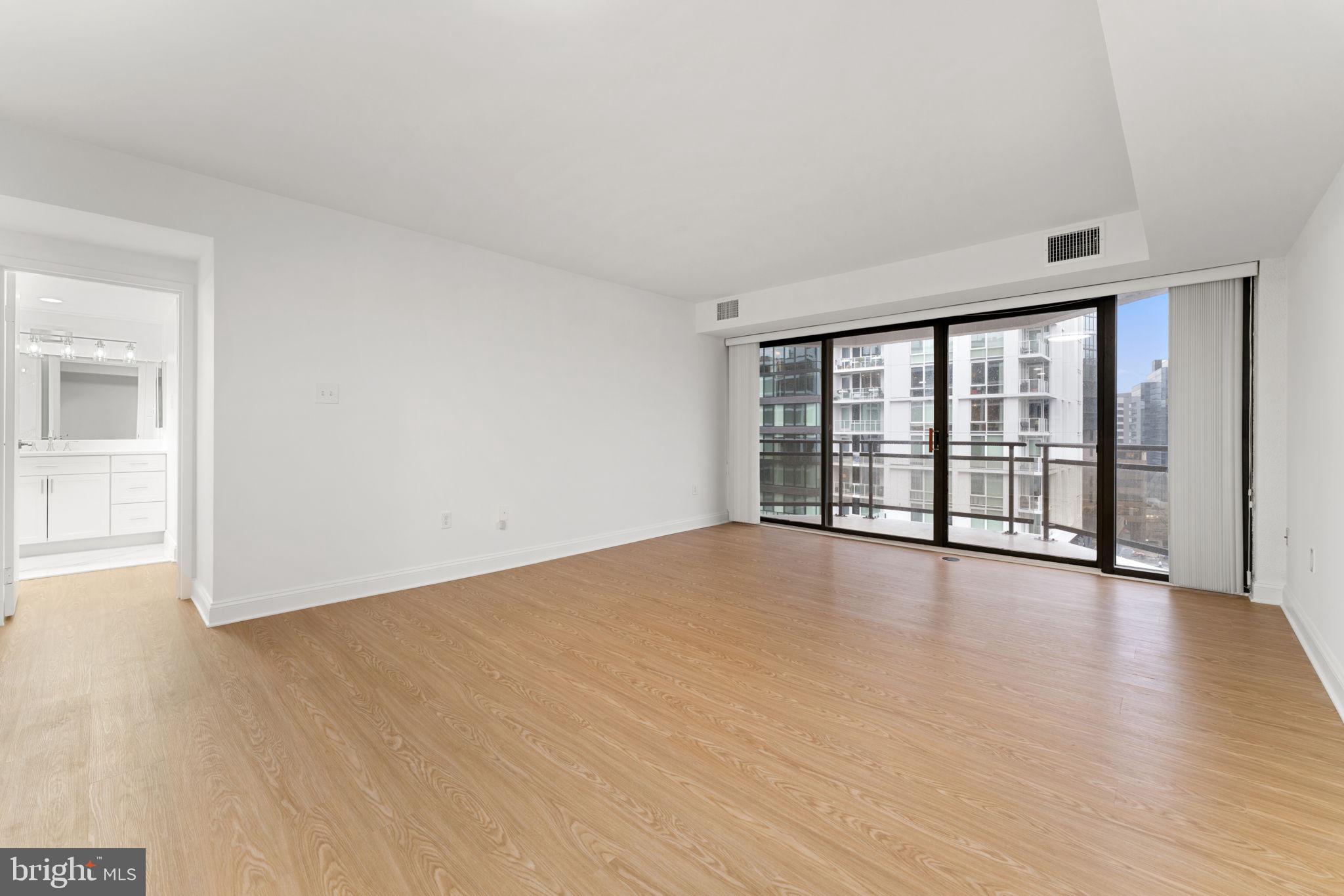 1530 KEY BOULEVARD N 1009