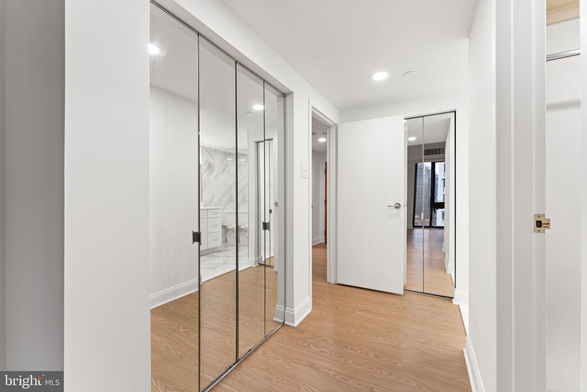 ROSSLYN - Residential Lease