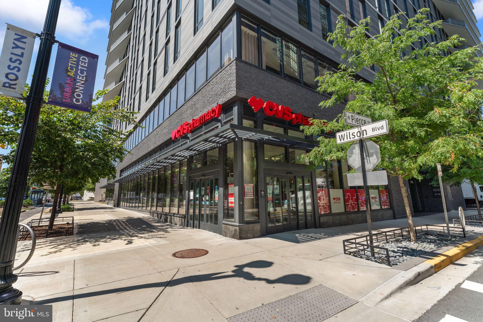 ROSSLYN - Residential Lease