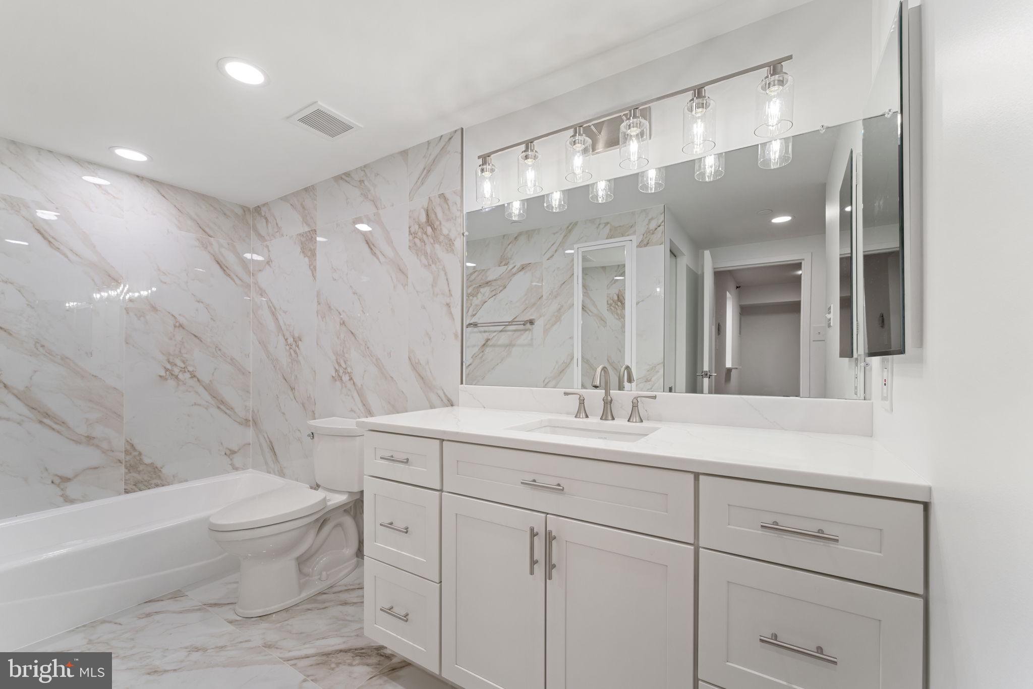 ROSSLYN - Residential Lease