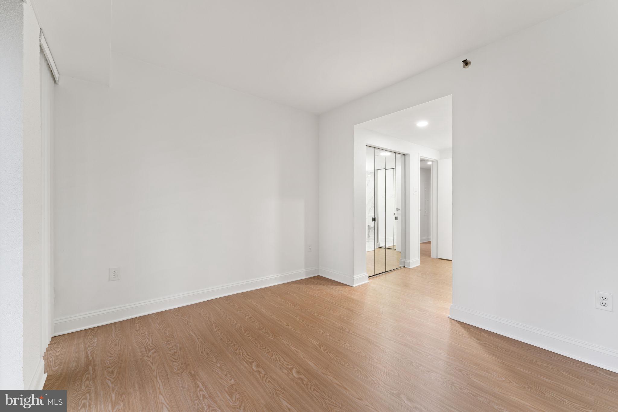 ROSSLYN - Residential Lease