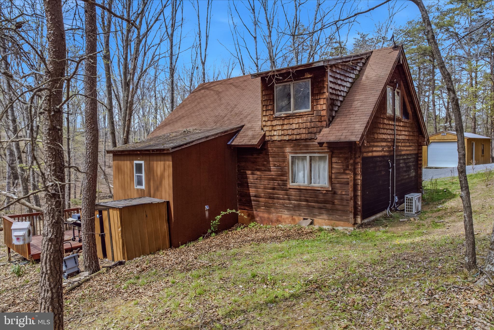 DEER SPRING WOODS - Residential