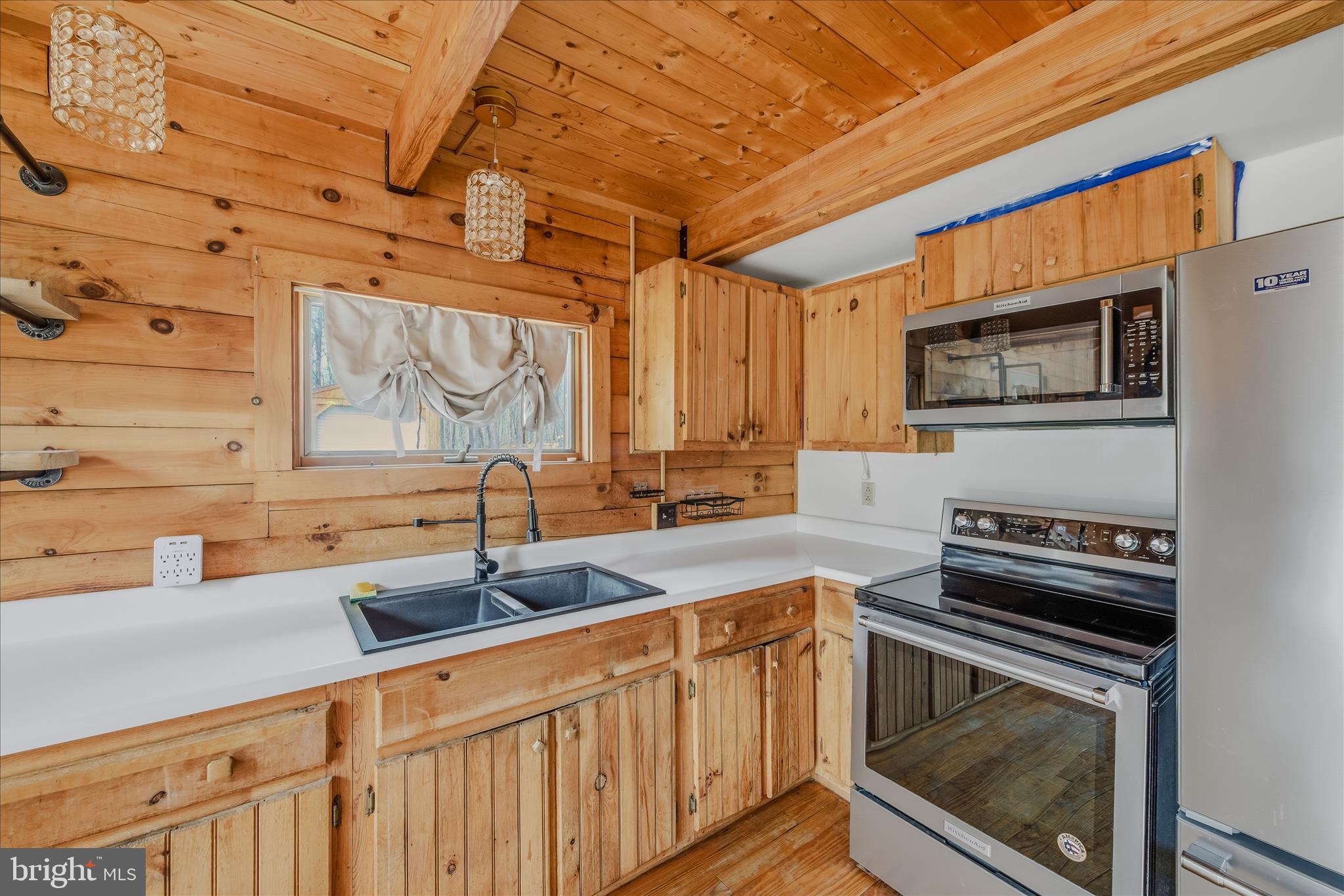 DEER SPRING WOODS - Residential