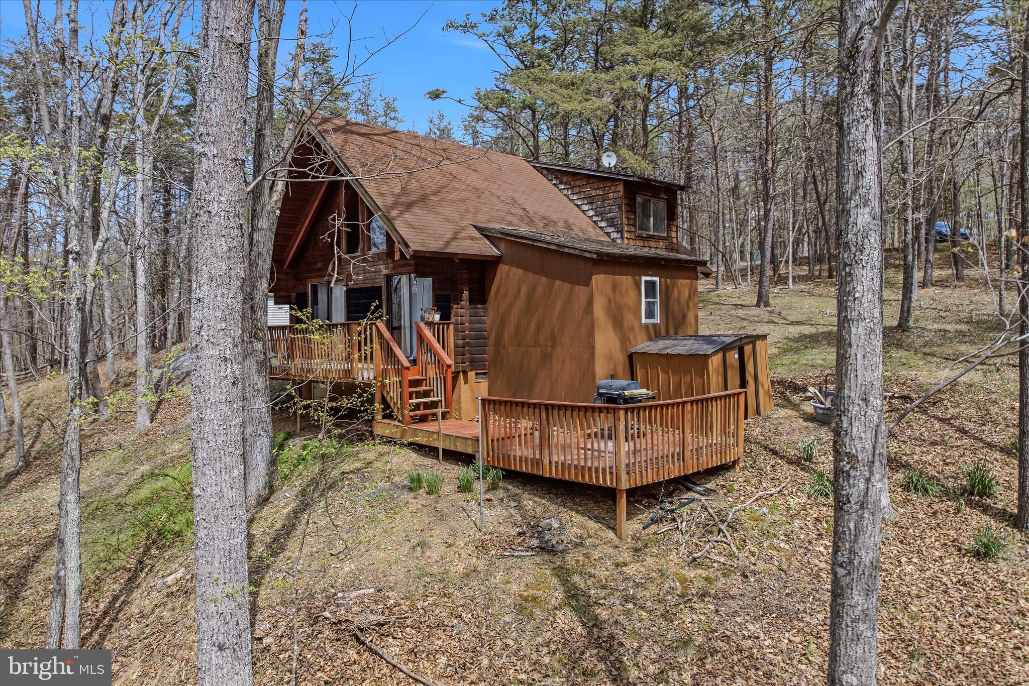 DEER SPRING WOODS - Residential