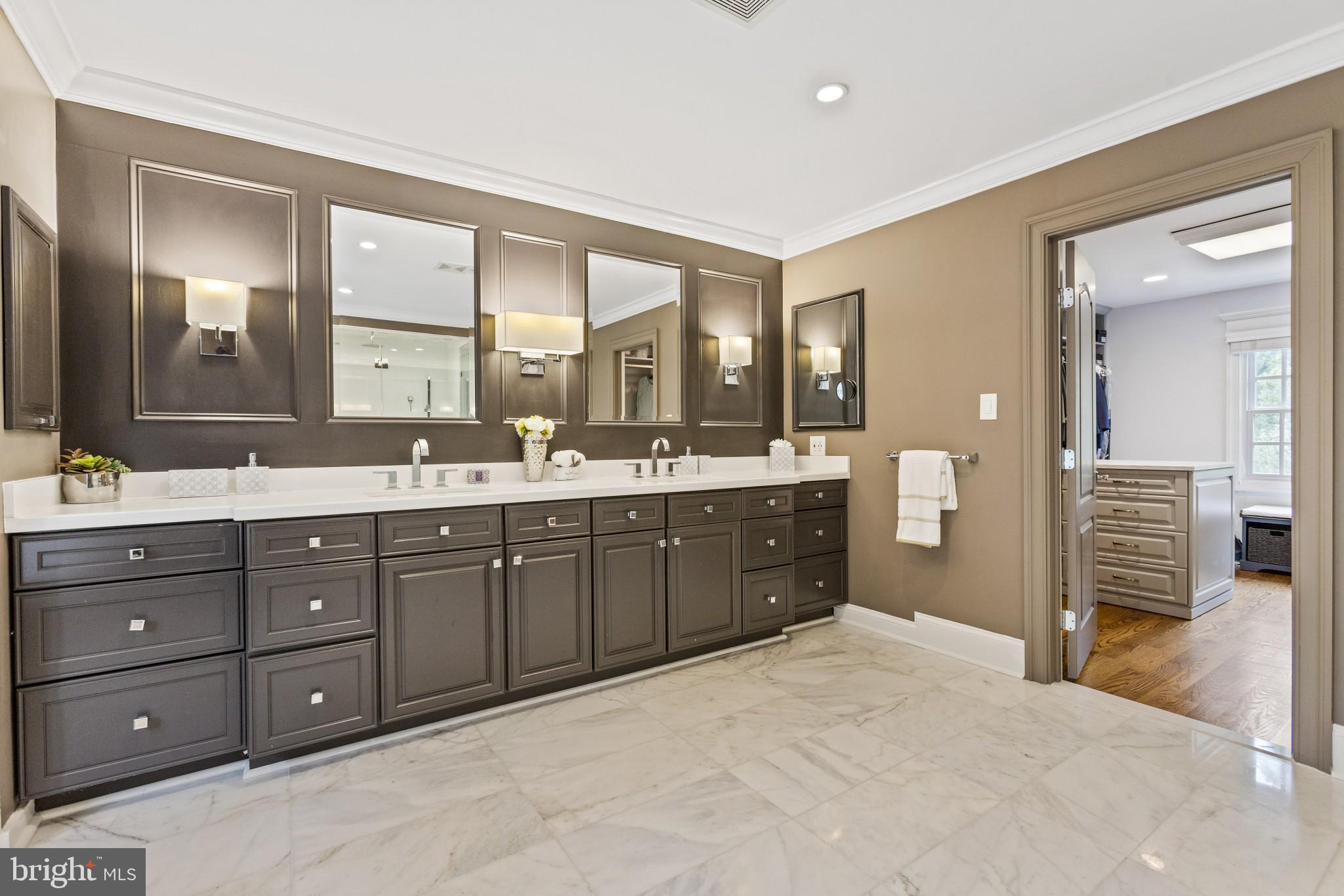 WOODMONT - Residential