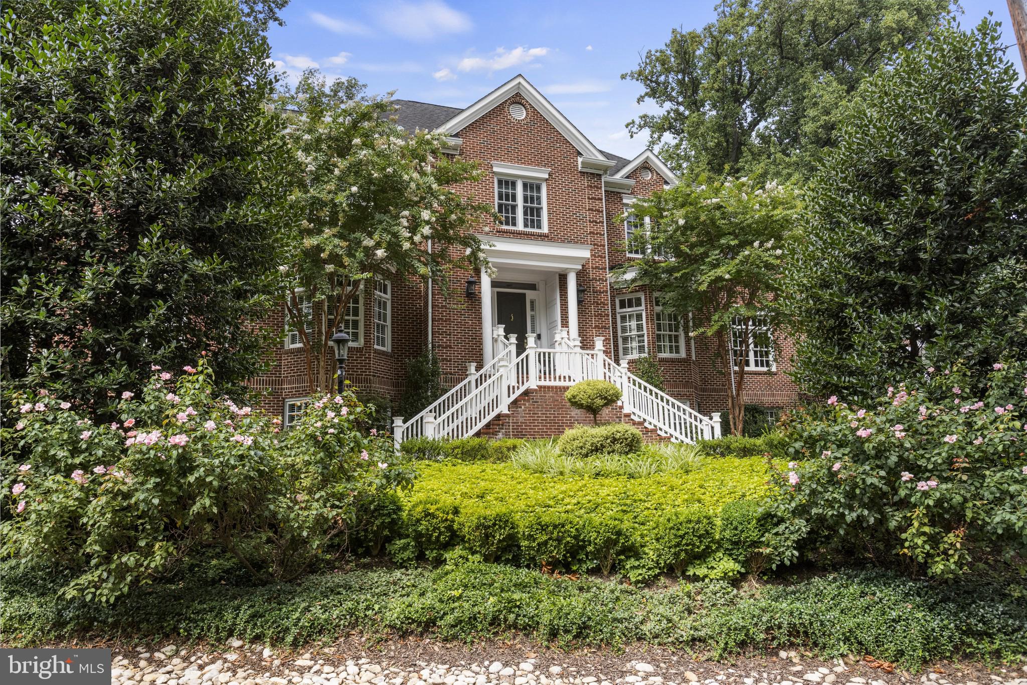 WOODMONT - Residential