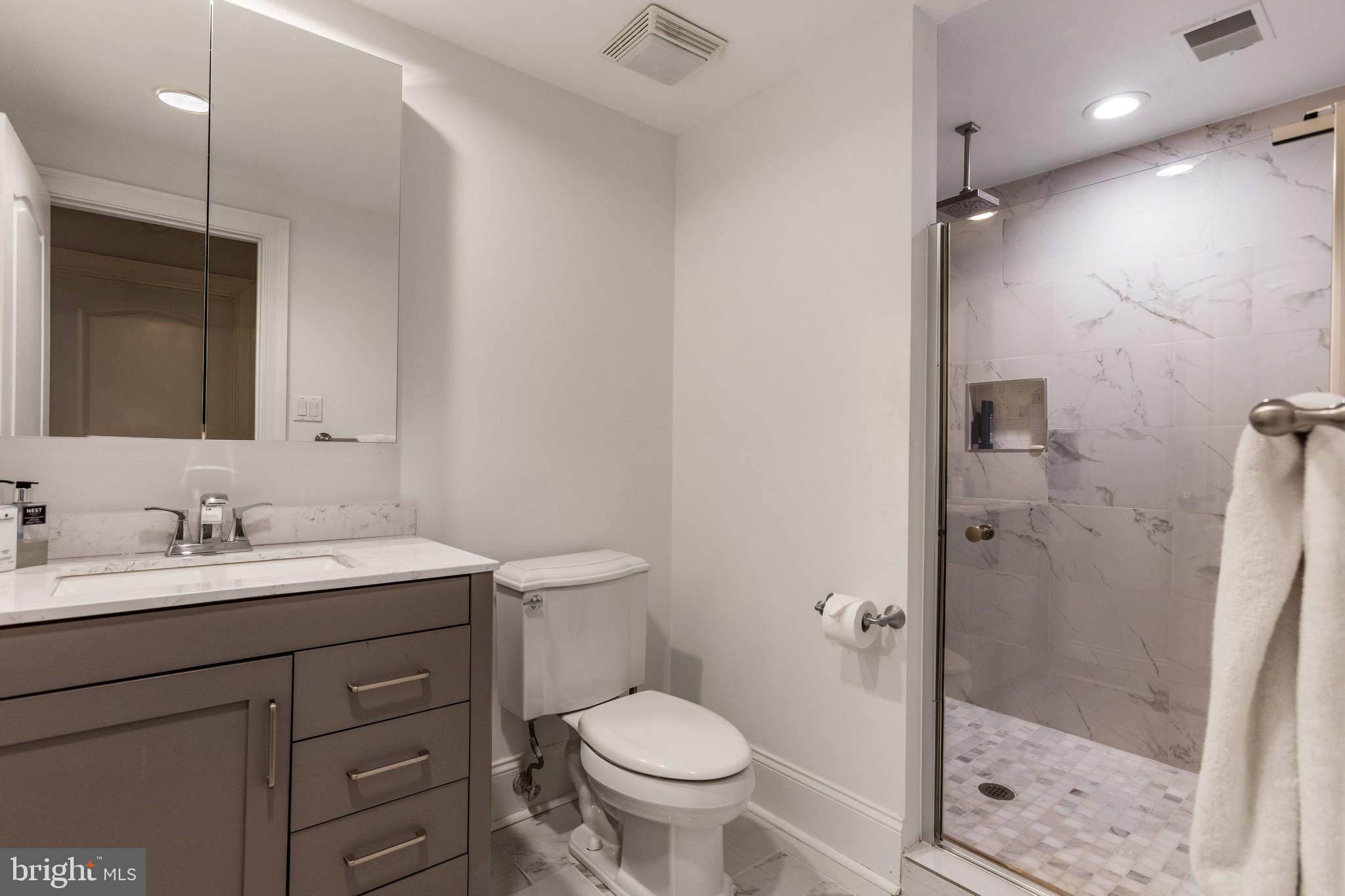 WOODMONT - Residential