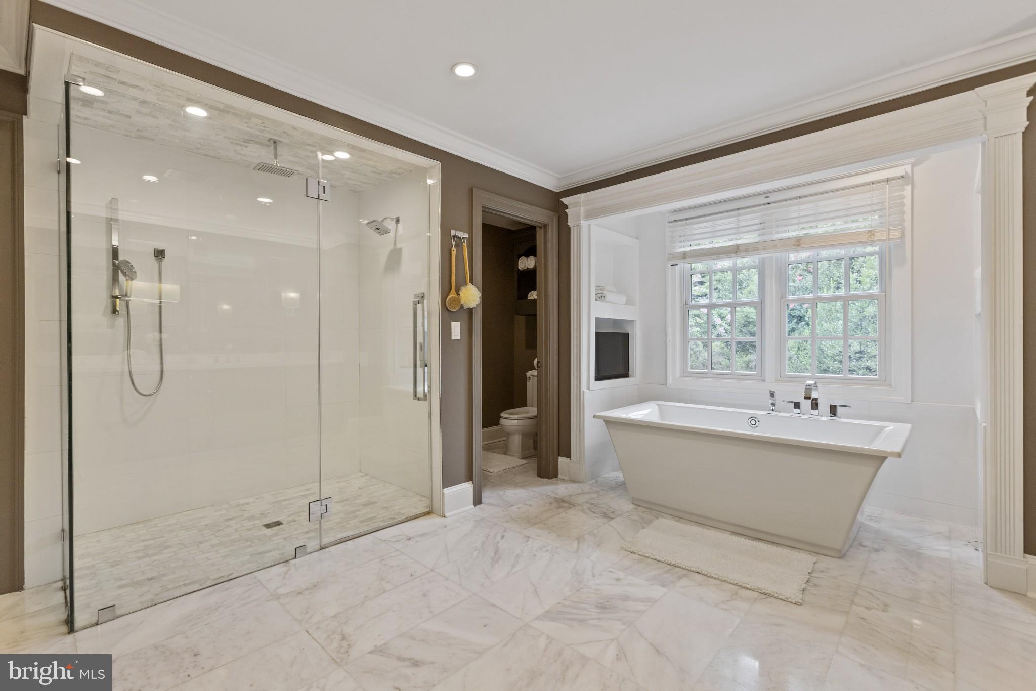 WOODMONT - Residential