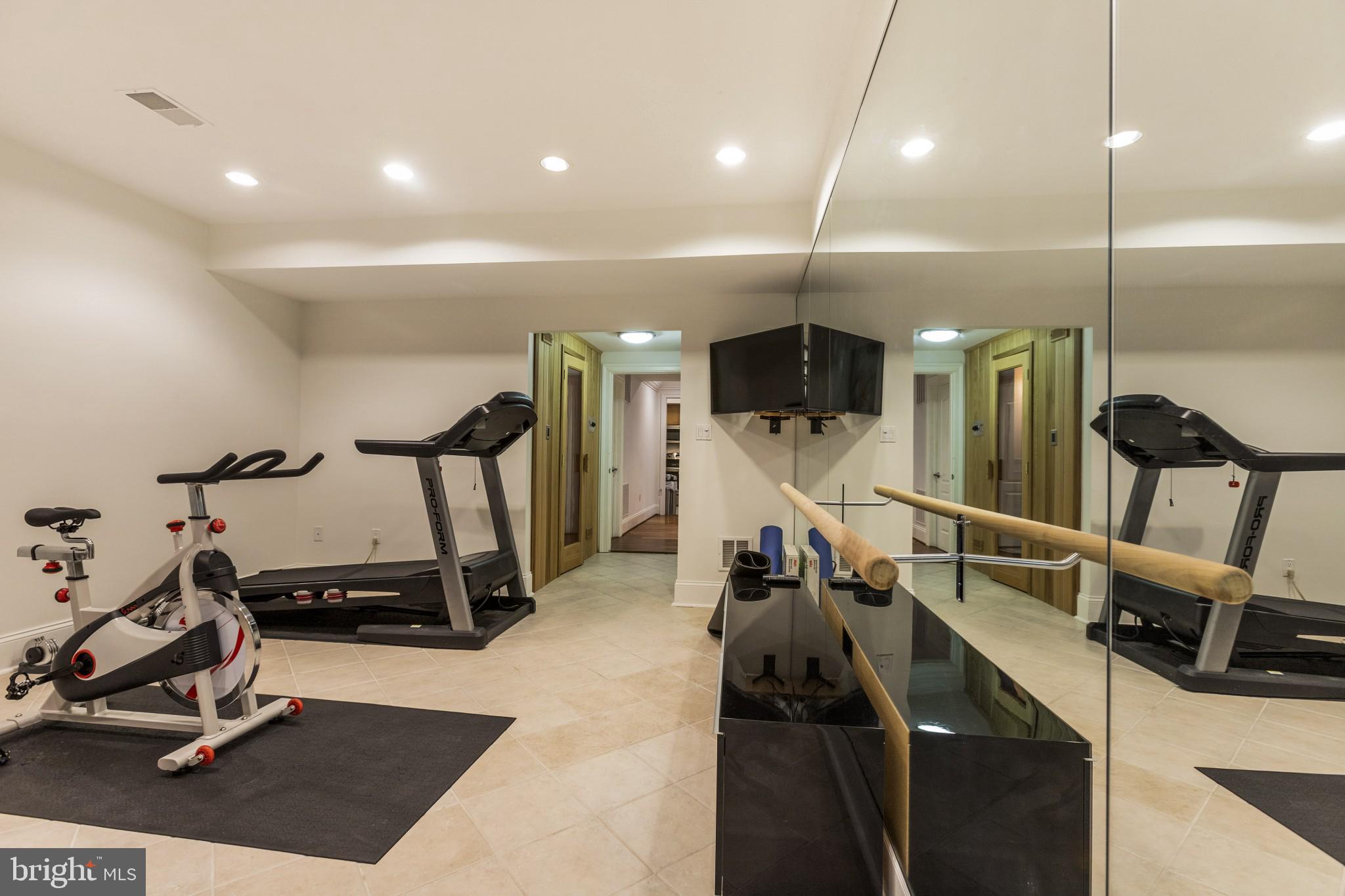 WOODMONT - Residential