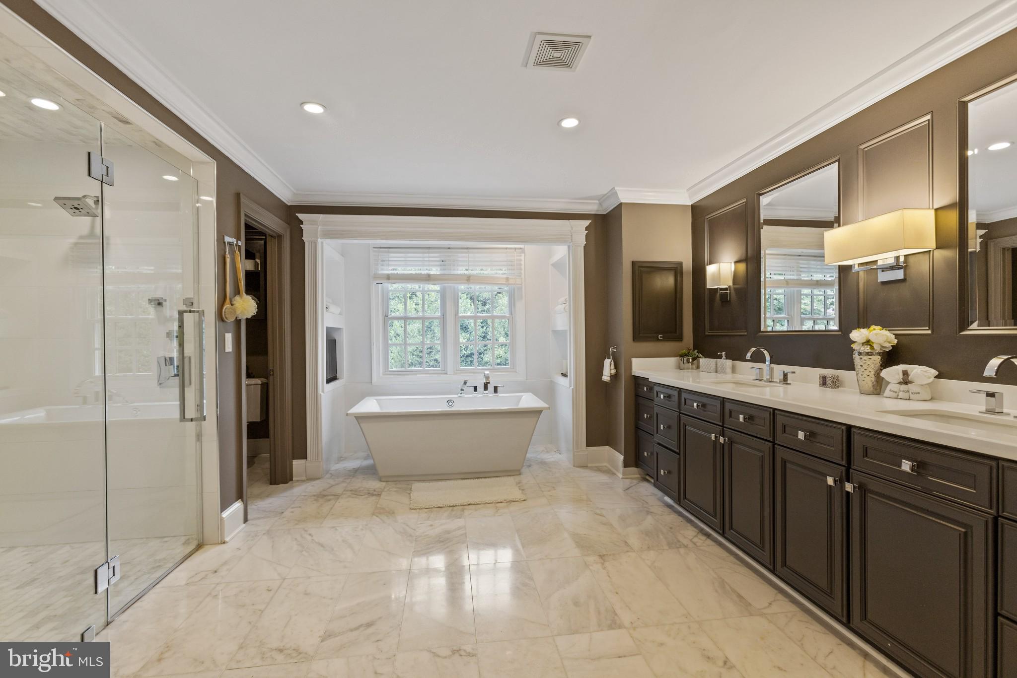 WOODMONT - Residential