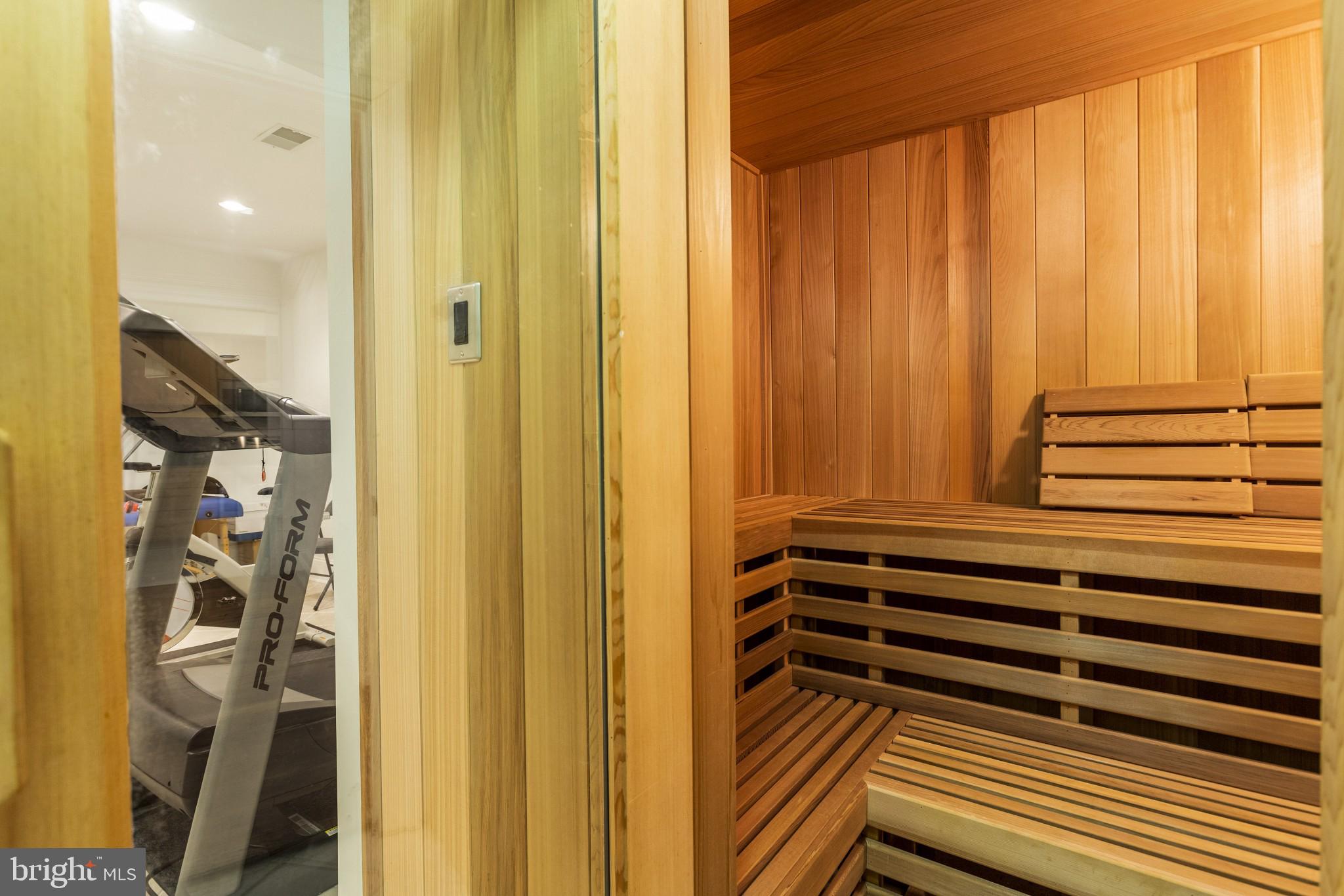 WOODMONT - Residential