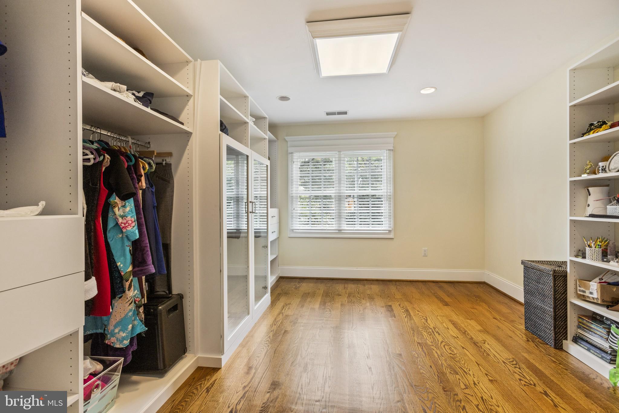 WOODMONT - Residential