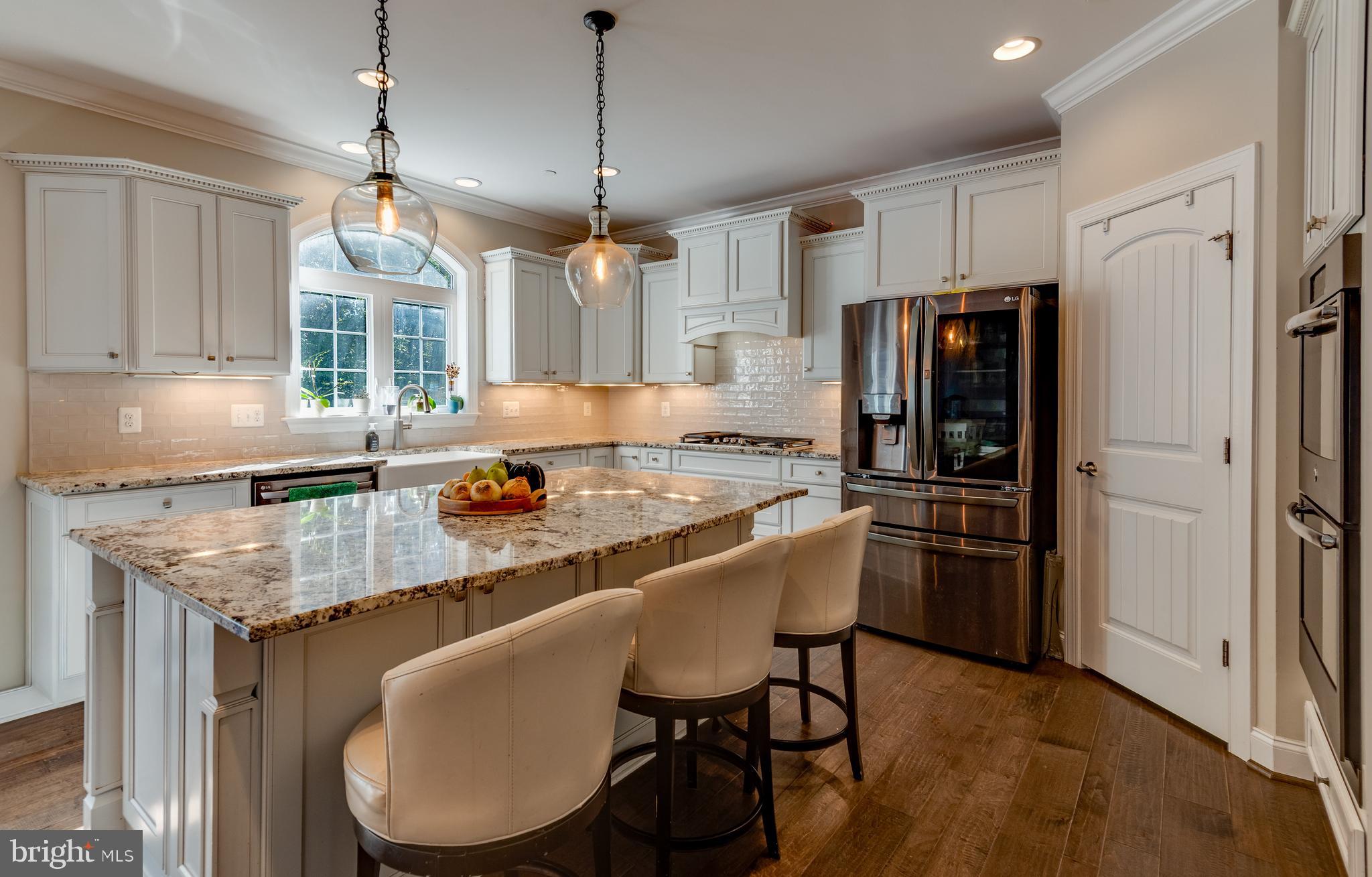 OAKLAND HALL - Residential