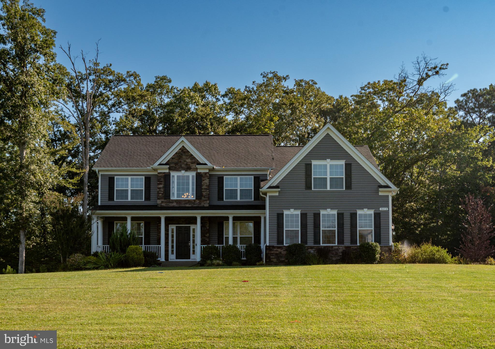 STUNNING COLONIAL LOCATED IN THE PERFECT SPOT IN DESIRABLE OAKLAND HALL NEIGHBORHOOD. THE CUL-DE-SAC LOCATION IS JUST A FEW MINUTES WALK TO THE COMMUNITY POOL. FROM THE MOMENT YOU DRIVE UP YOU'LL NOTICE THE ATTRACTIVE EXTERIOR OF THIS CLASSIC FRONT PORCH, ACCENT STONE AND BEAUTIFUL LANDSCAPE WITH EXTENSIVE HARDSCAPE. THE TWO STORY FOYER WELCOMES YOU INSIDE FLANKED BY A FORMAL DINING ROOM AND LIVING ROOM/OFFICE/PLAY ROOM. STEP INTO THE OPEN FLOOR PLAN WITH A GOURMET KITCHEN WITH HUGE ISLAND, WALK-IN PANTRY, UPDATED GRANITE COUNTERS, BACKSPLACH AND BEAUTIFUL CABINETRY, BREAKFAST ROOM AND TWO STORY FAMILY ROOM WITH GAS FIREPLACE. NICE SIZE MUD ROOM FLOWS FROM THE 2 CAR GARAGE TO THE KITCHEN AREA. THE DOORS IN THE BREAKFAST ROOM WELCOME YOU TO THE OUTSIDE SPACE WITH AN EXPANSIVE NO MAINTENANCE DECK, PATIO AND HOT TUB. THE SECOND FLOOR FEATURES A GENEROUS PRIMARY SUITE WITH DELUXE BATH, 3 ADDITIONAL BEDROOM, 2 ADDITIONAL FULL BATHS AND WALK-IN LAUNDRY ROOM. FINISHED BASEMENT HAS REC ROOM, 5TH BEDROOM, FULL BATH AND STORAGE ROOM. BE THE FIRST IN FOR YOUR PRIVATE TOUR.