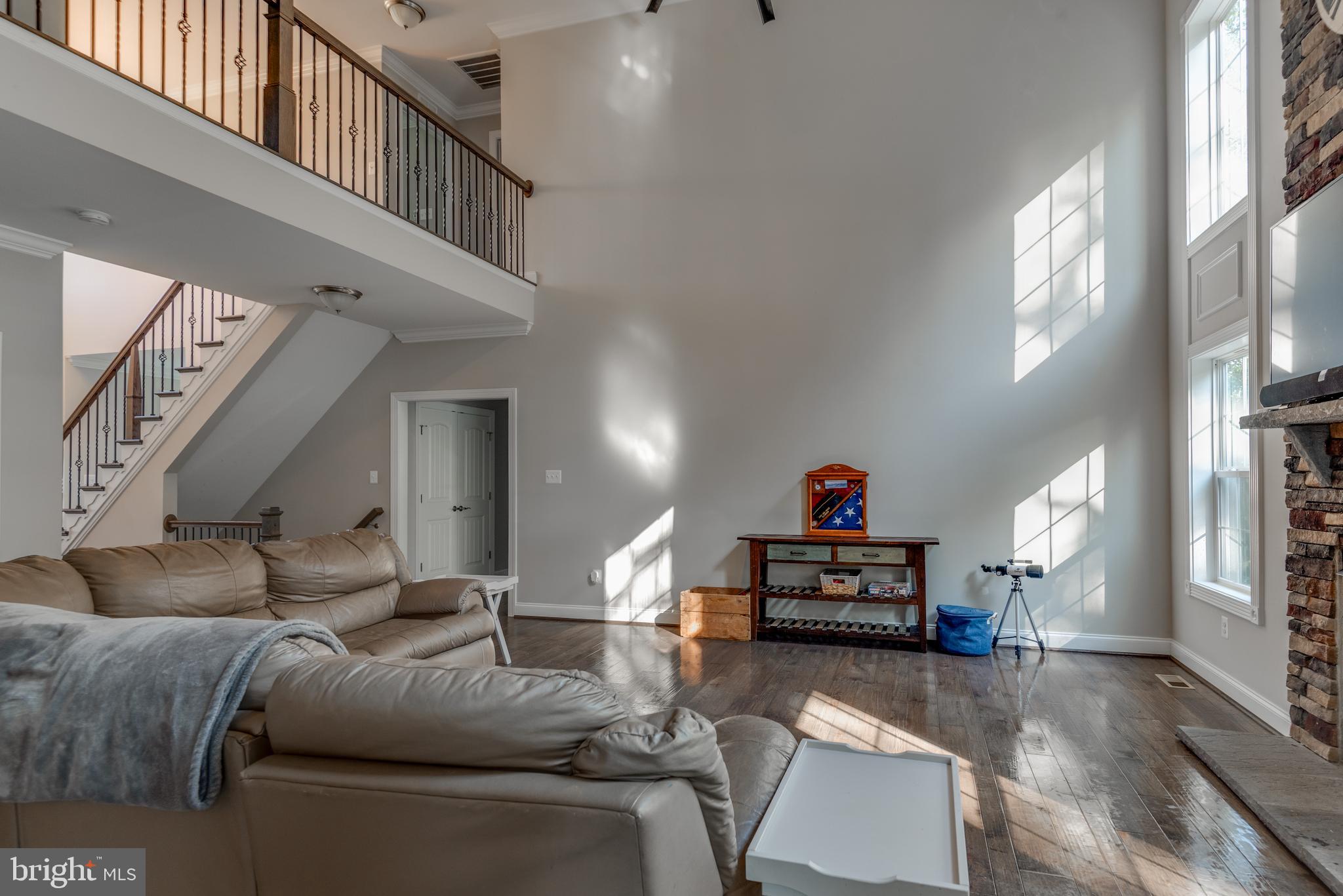 OAKLAND HALL - Residential