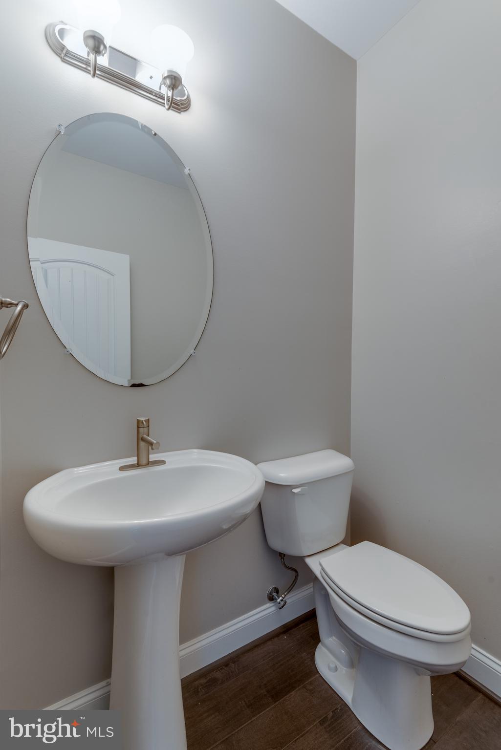 OAKLAND HALL - Residential