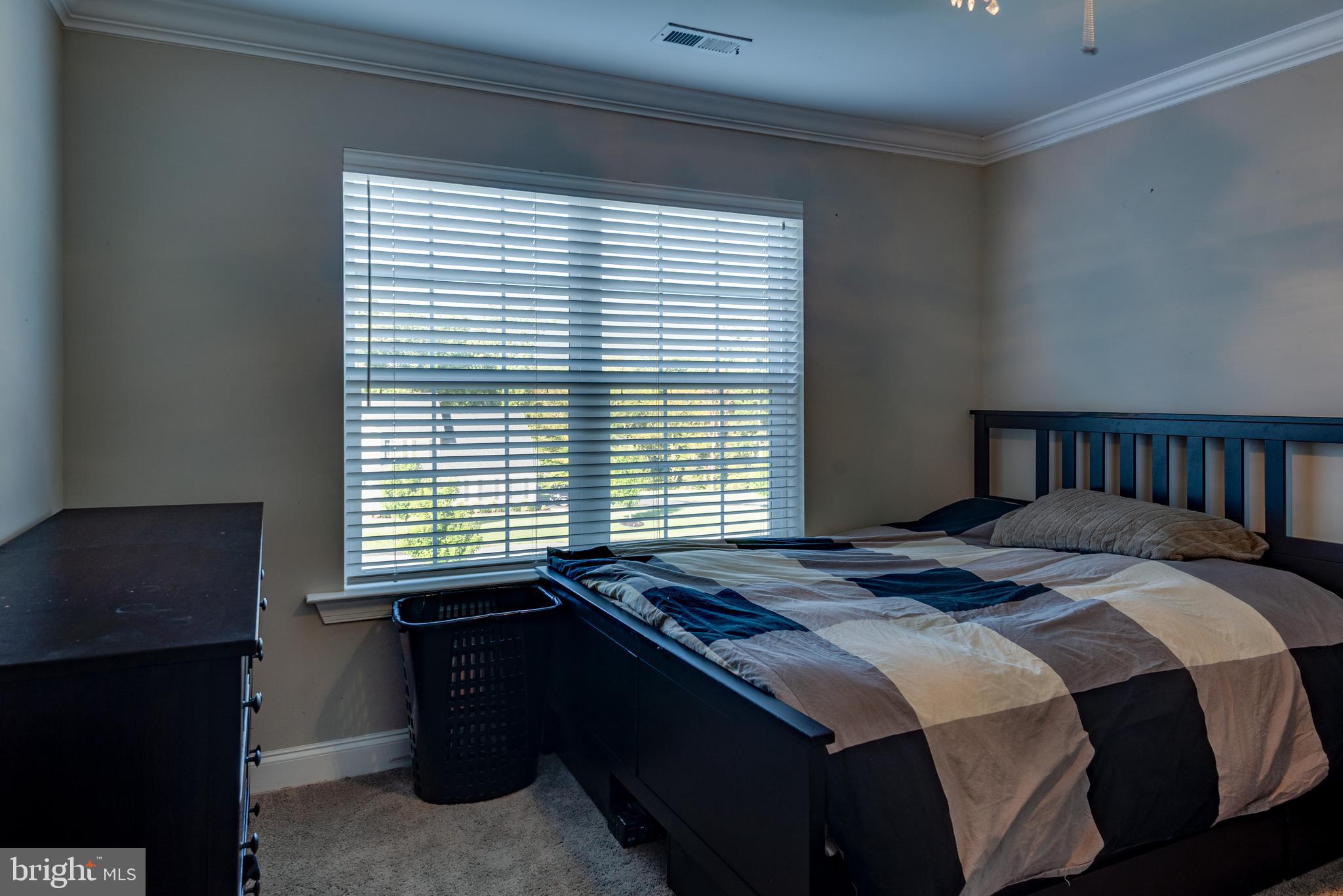 OAKLAND HALL - Residential