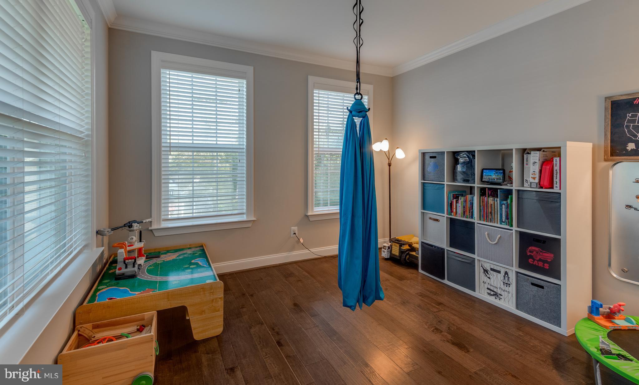 OAKLAND HALL - Residential