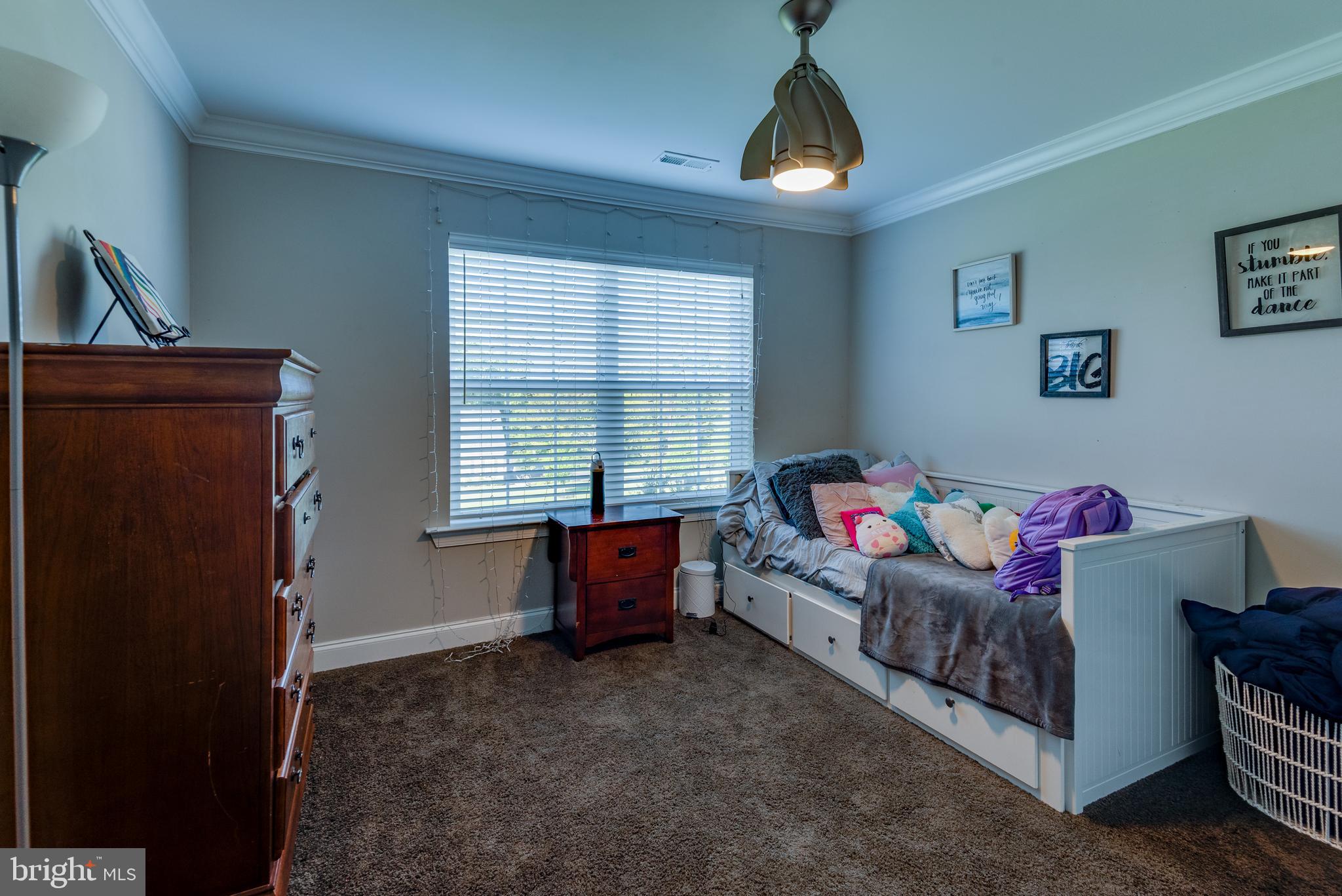 OAKLAND HALL - Residential