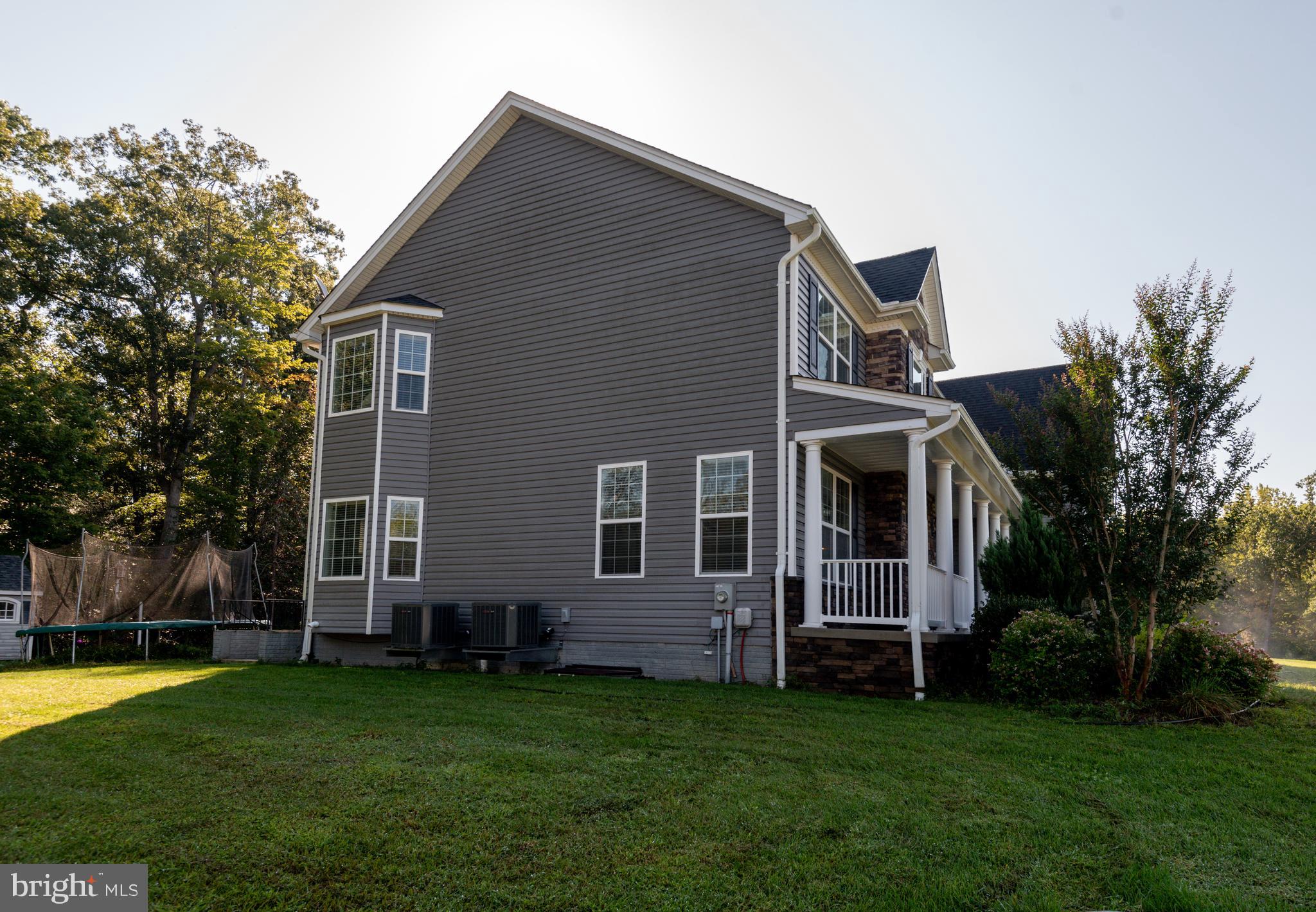 OAKLAND HALL - Residential