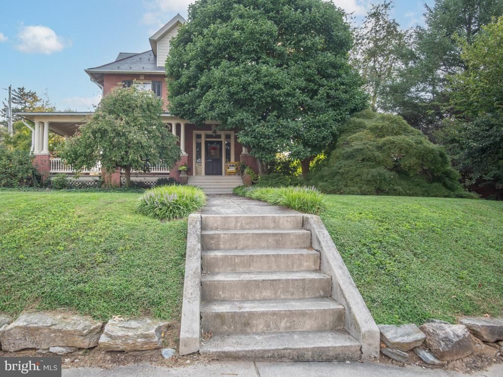 Photo of 24 S HESS ST, QUARRYVILLE, PA 17566 (MLS # PALA2039696)