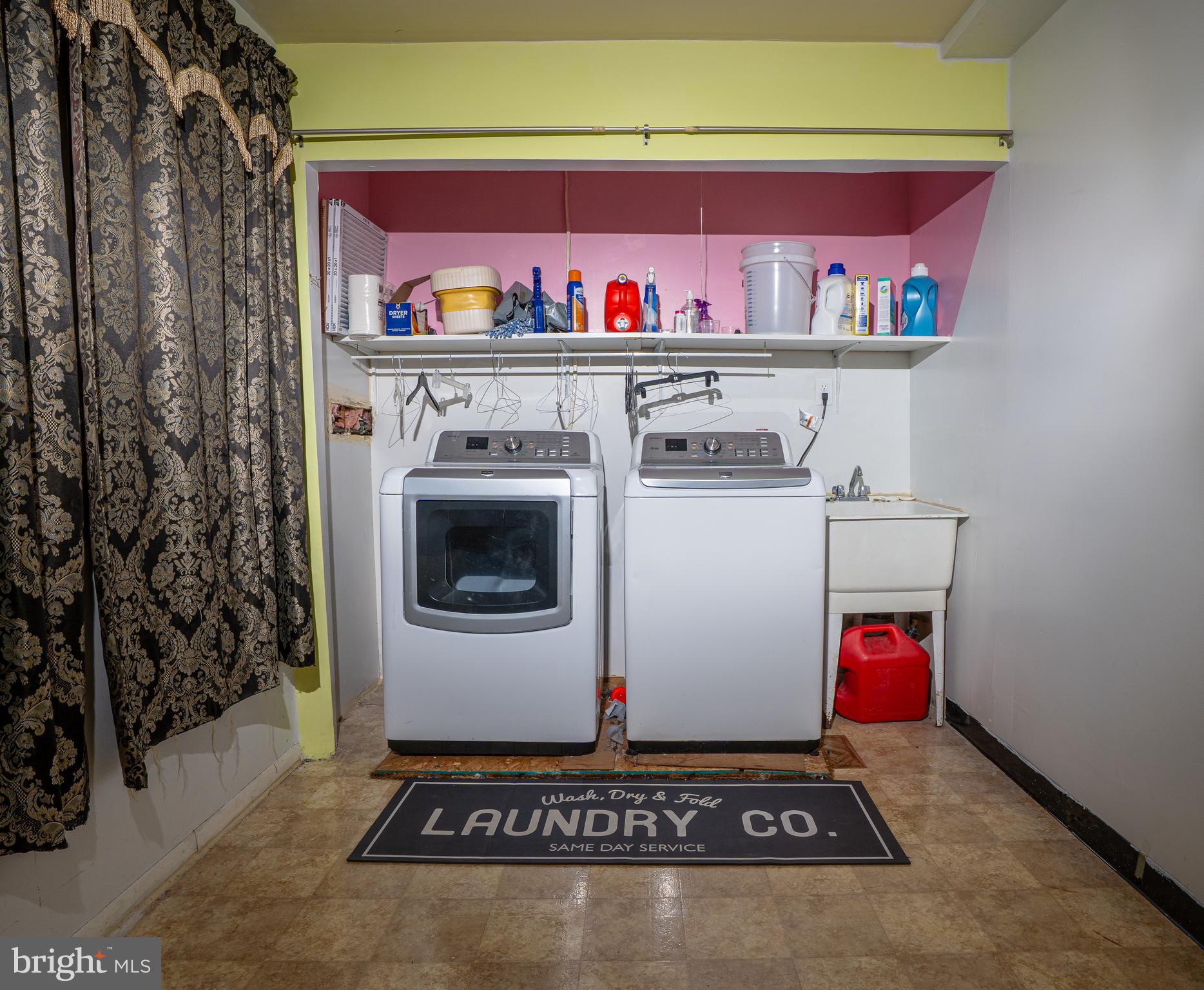 QUAIL MEADOWS TOWNHOUSES - Residential