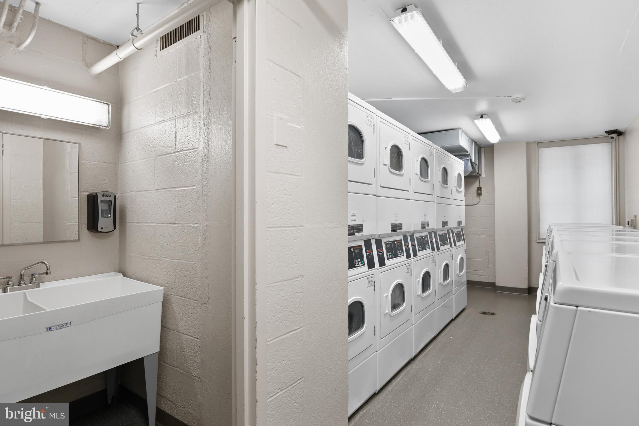 CHARLES VILLAGE - Residential