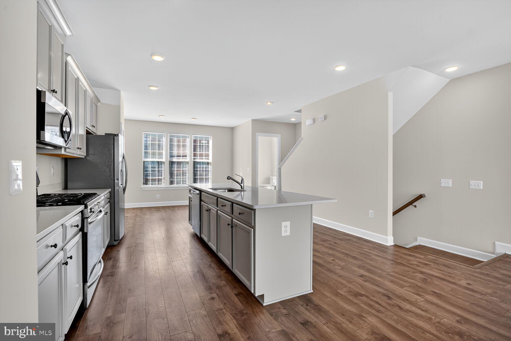 HAYMARKET CROSSING - Residential