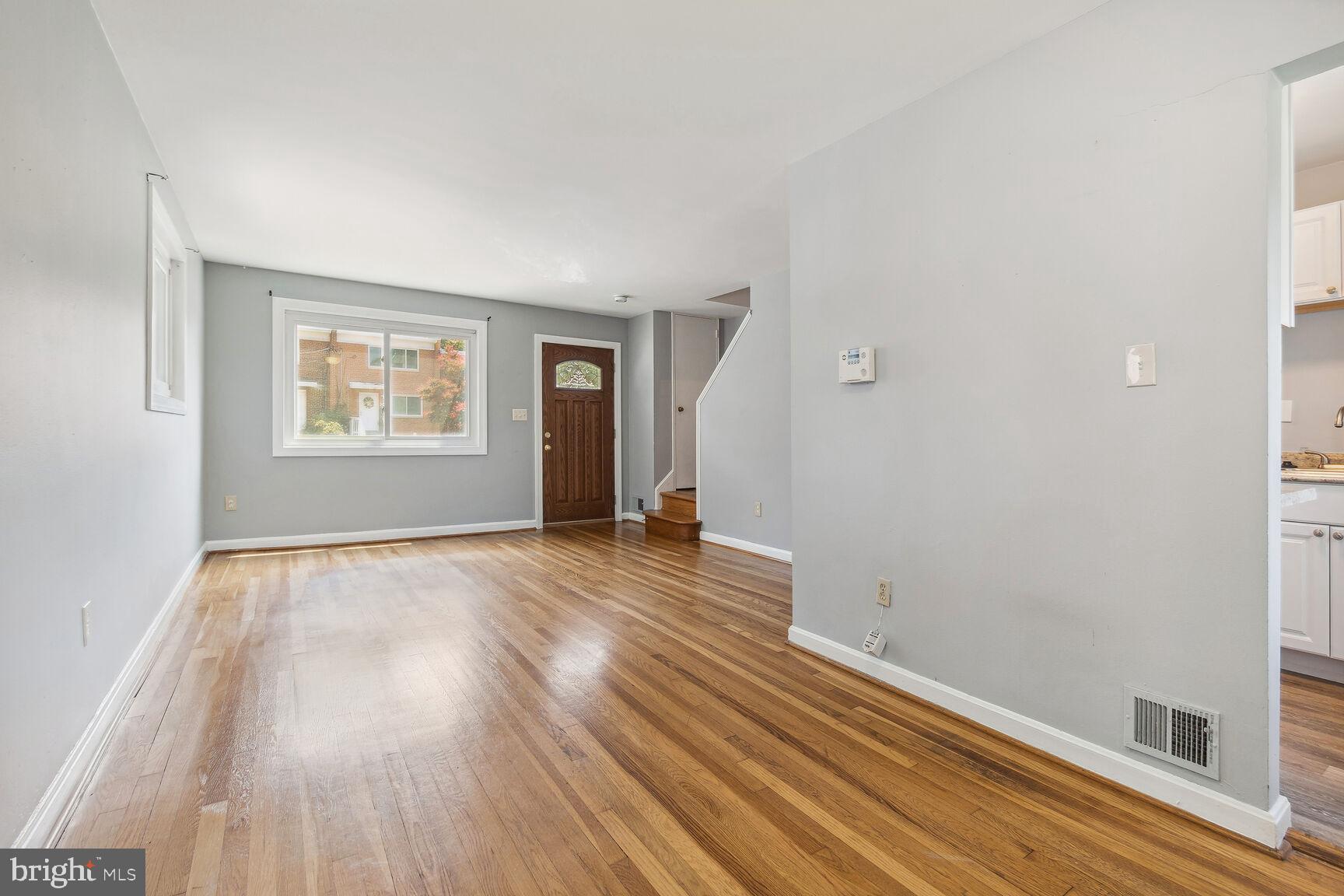 WOOD MANOR - Residential