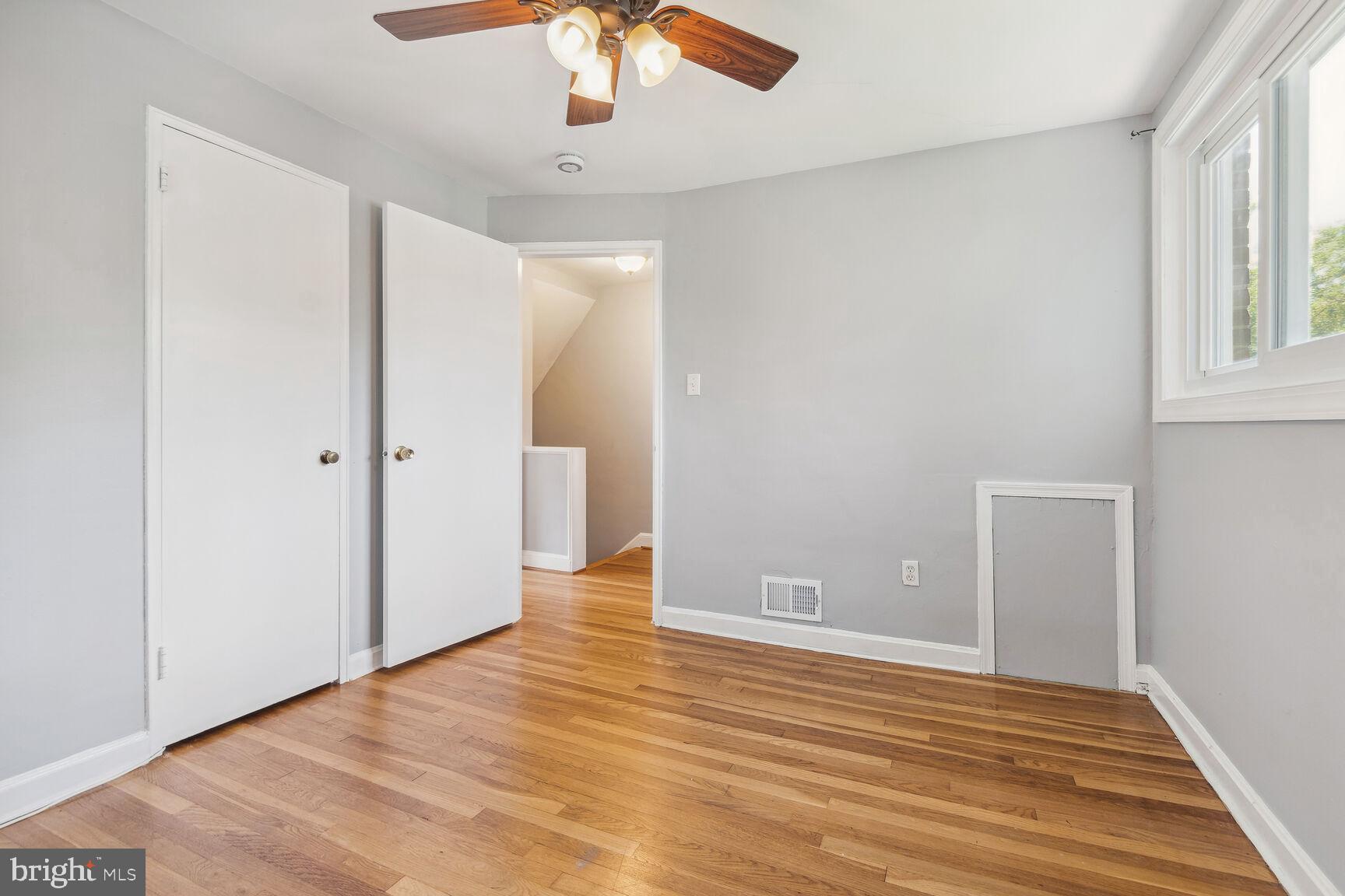 WOOD MANOR - Residential