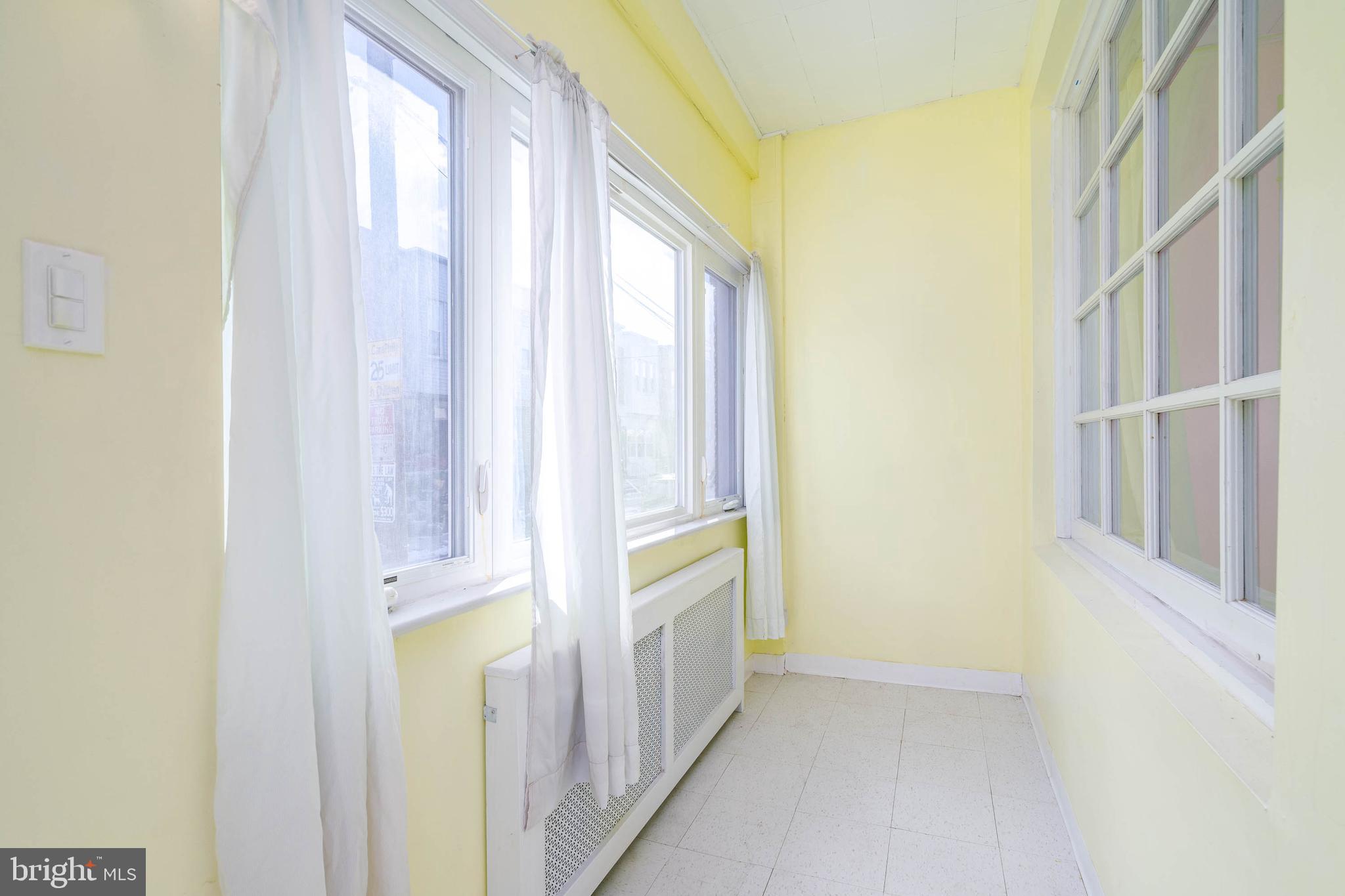 POINT BREEZE - Residential