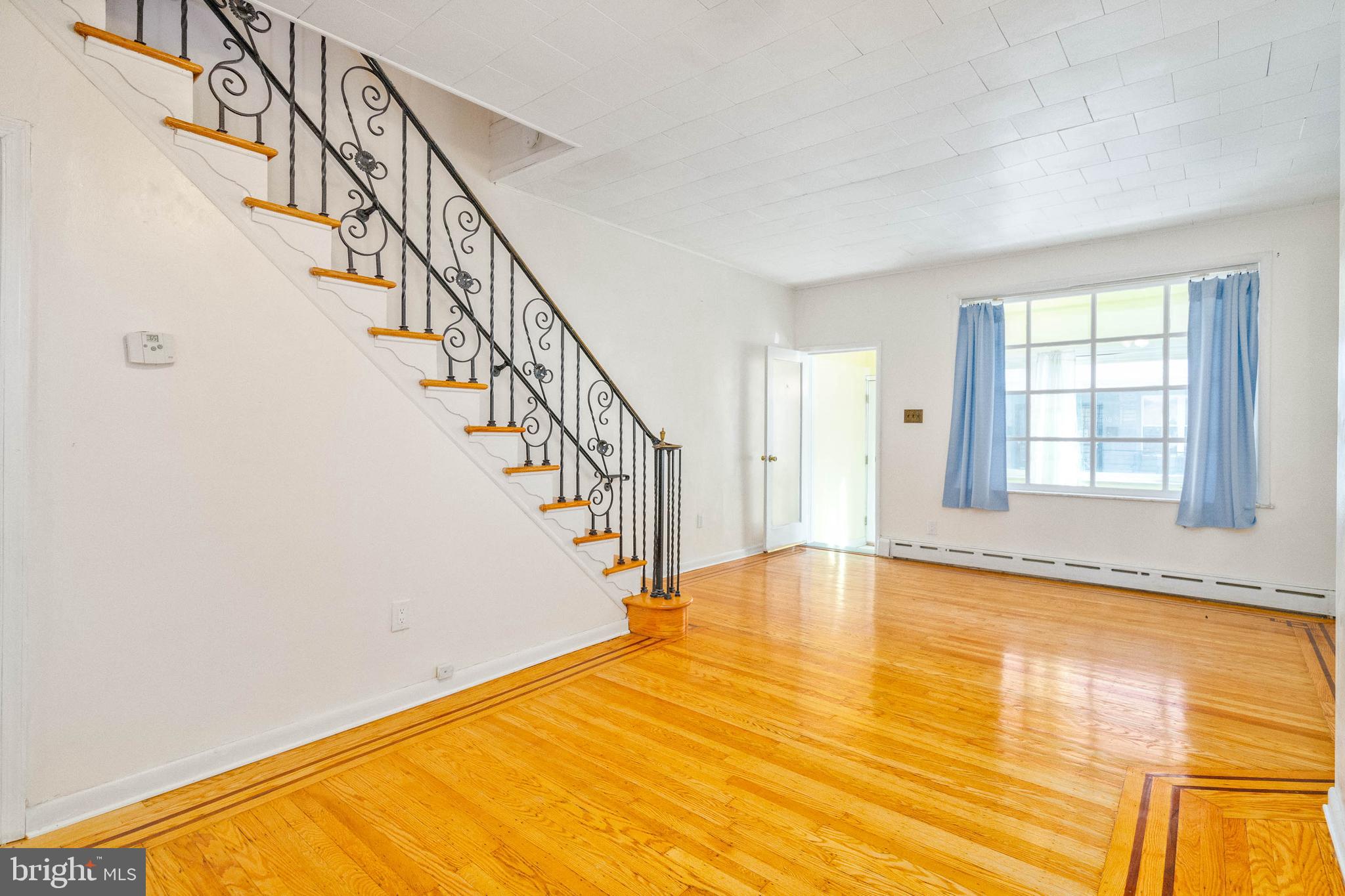 POINT BREEZE - Residential