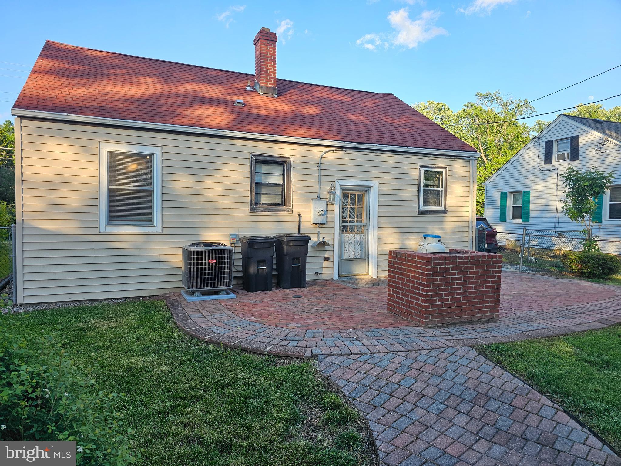 ENGLESIDE - Residential Lease