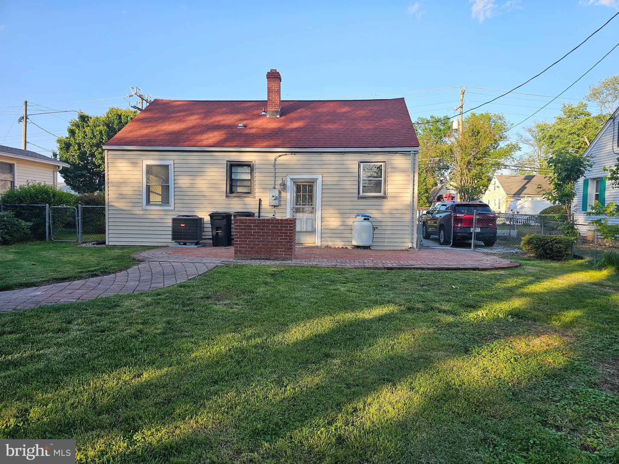 ENGLESIDE - Residential Lease