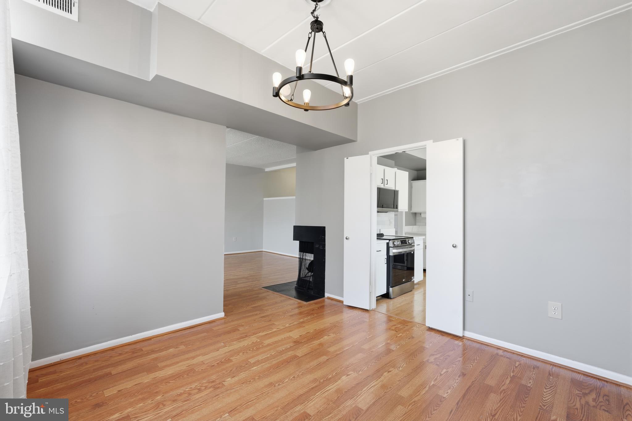 11566 ROLLING GREEN COURT 12/200A